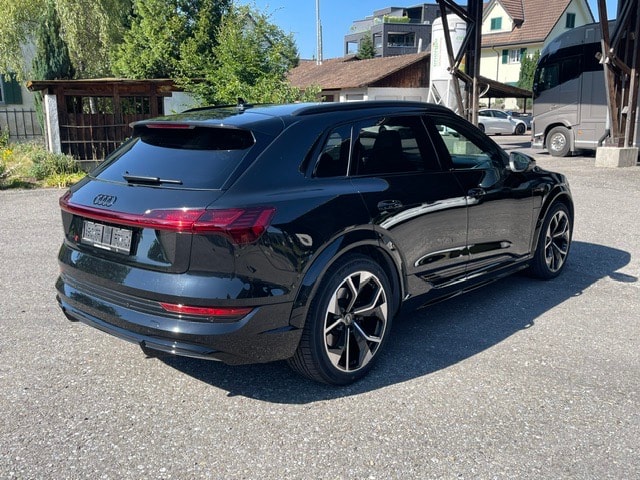 AUDI e-tron S quattro-image-8