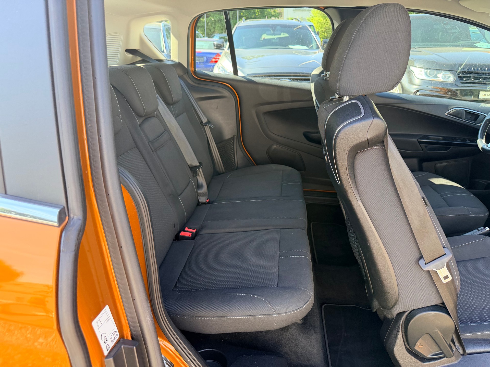 FORD B-Max 1.0 SCTi Titanium-image-23