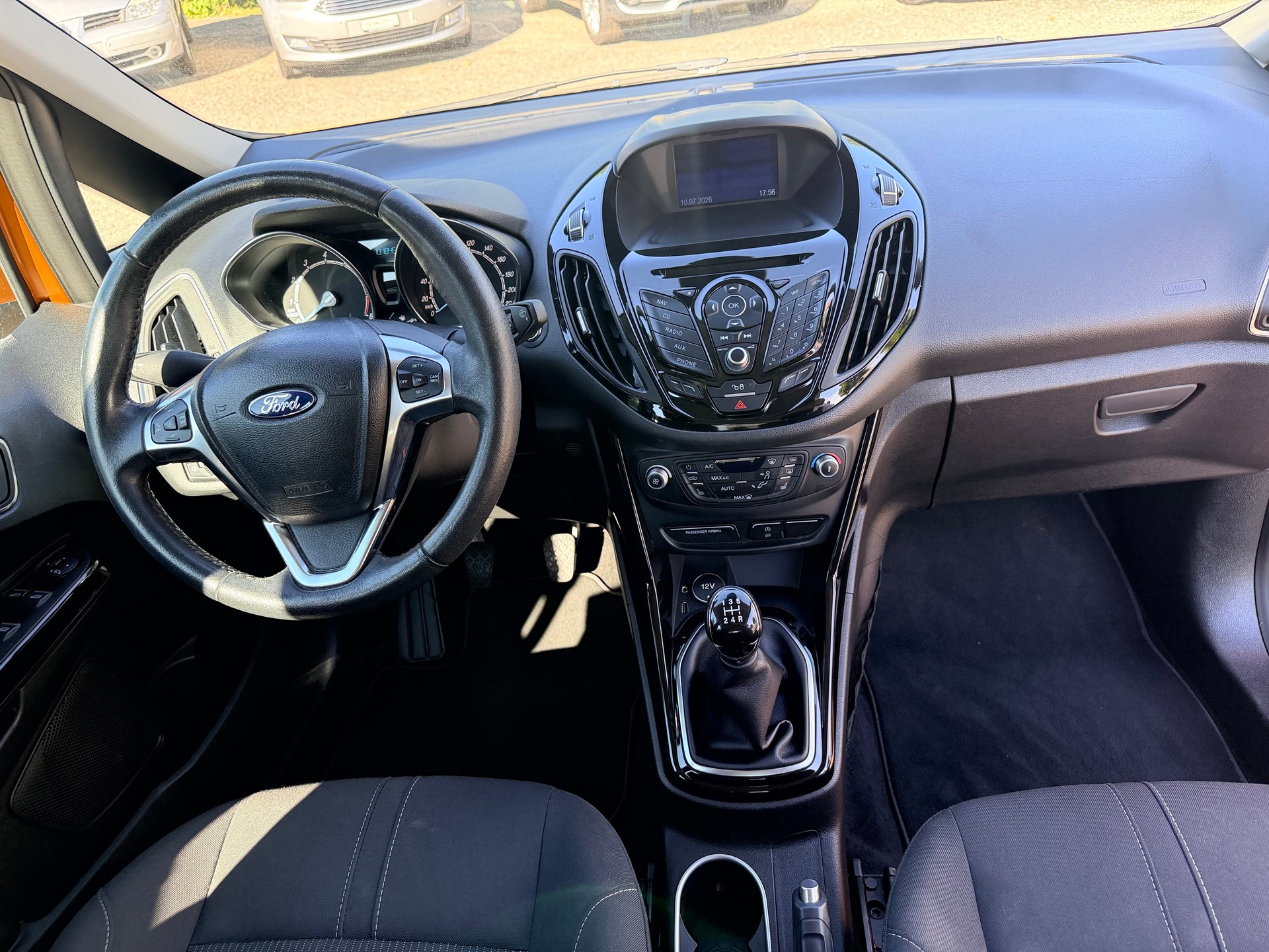 FORD B-Max 1.0 SCTi Titanium-image-12