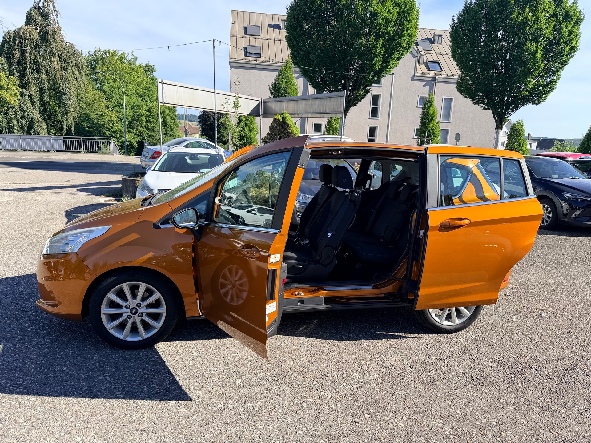 FORD B-Max 1.0 SCTi Titanium-image-10