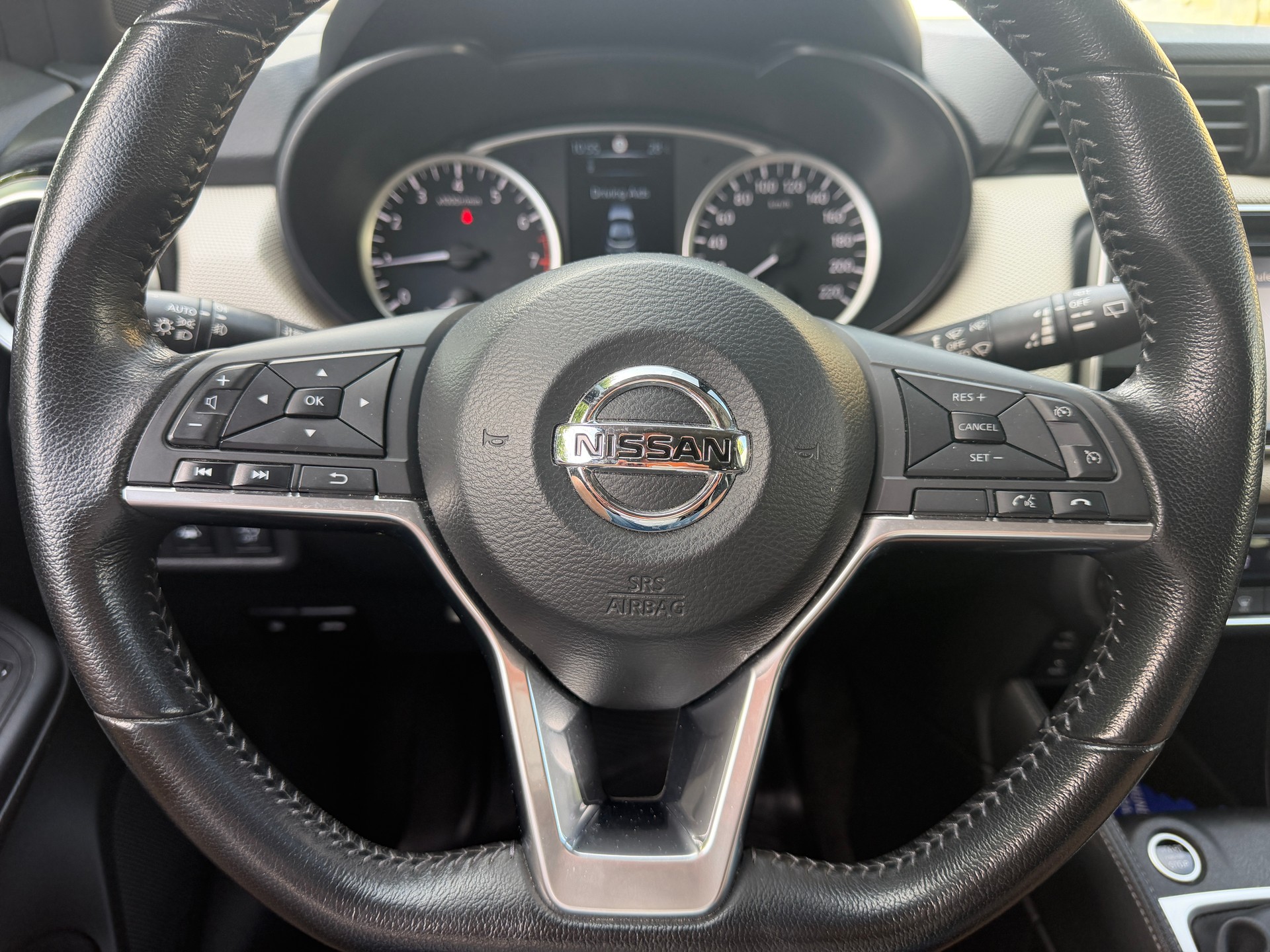 NISSAN Micra 0.9 IG-T N-Way-image-11