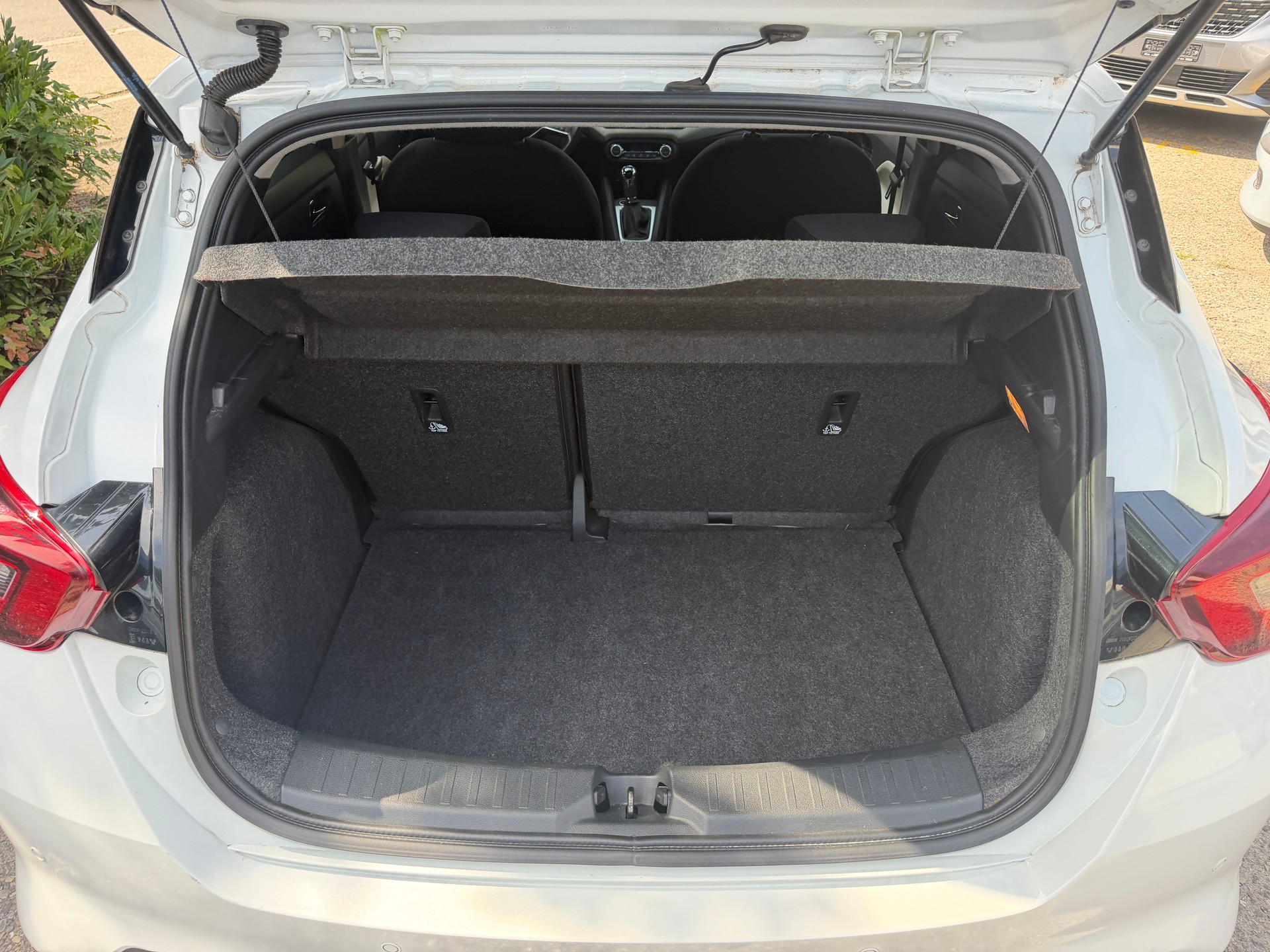 NISSAN Micra 0.9 IG-T N-Way-image-13