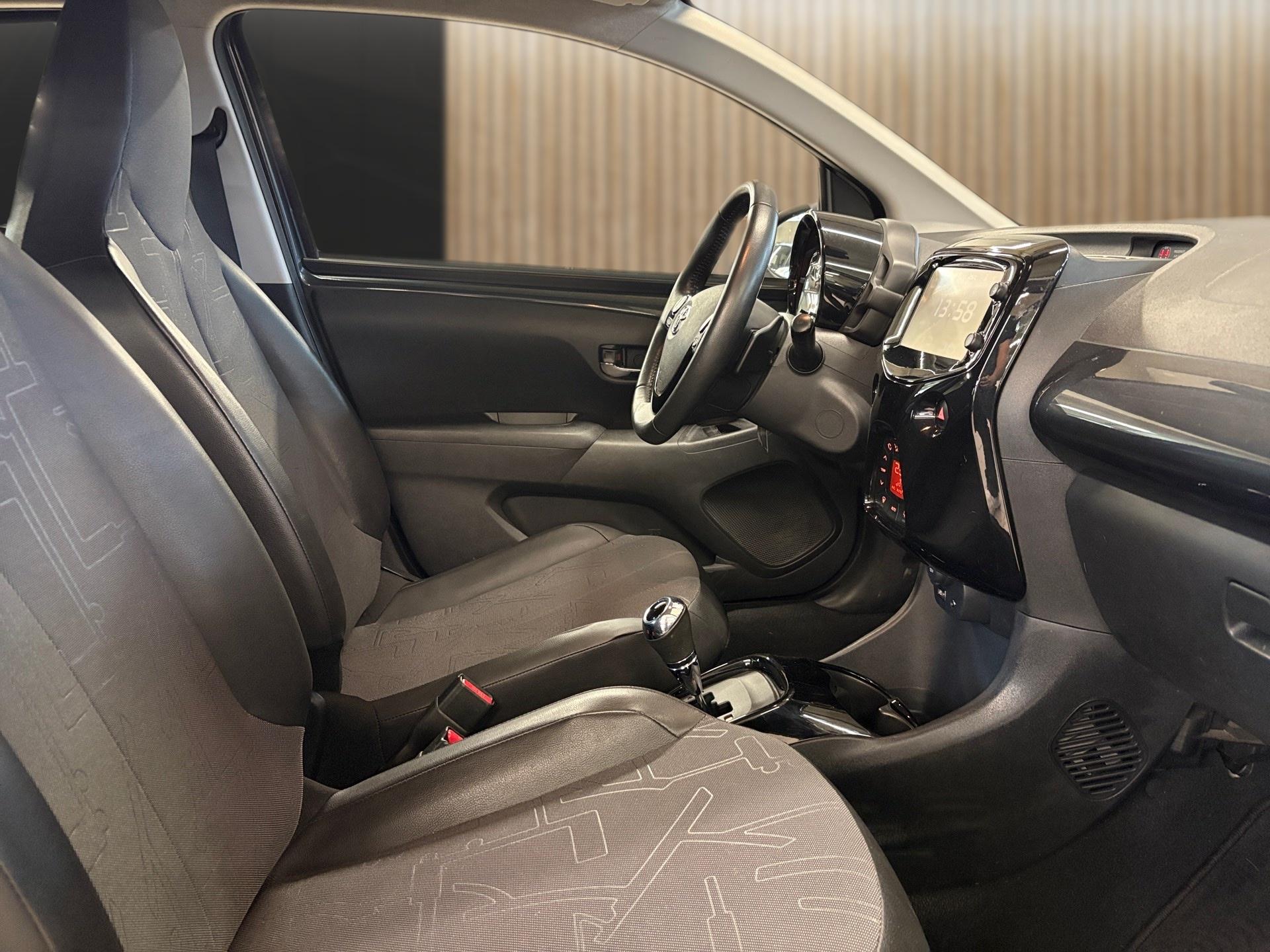 TOYOTA Aygo 1.0 VVT-i x-wave MultiMode-image-14