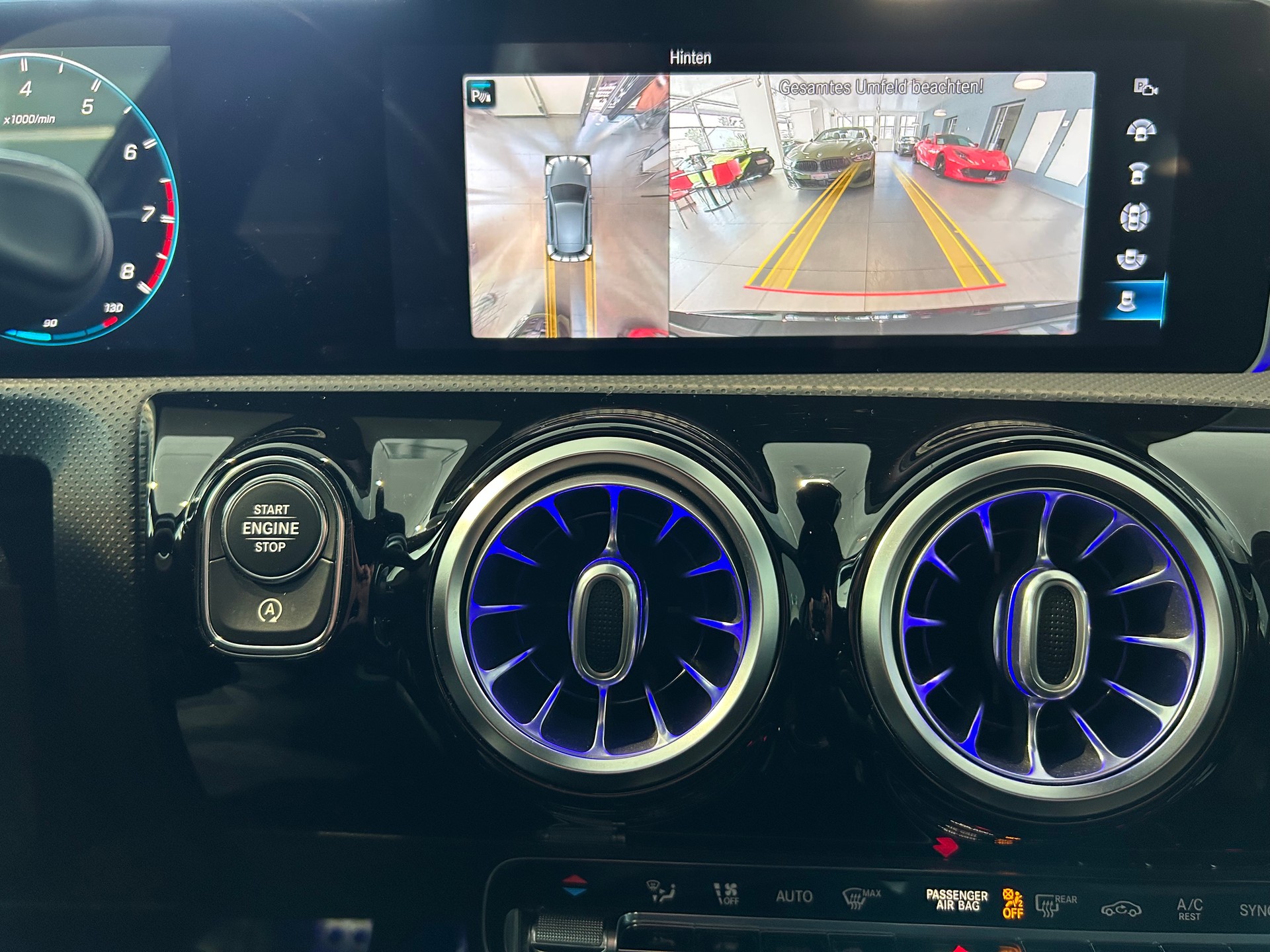 MERCEDES-BENZ A 35 AMG 4Matic Speedshift-image-22
