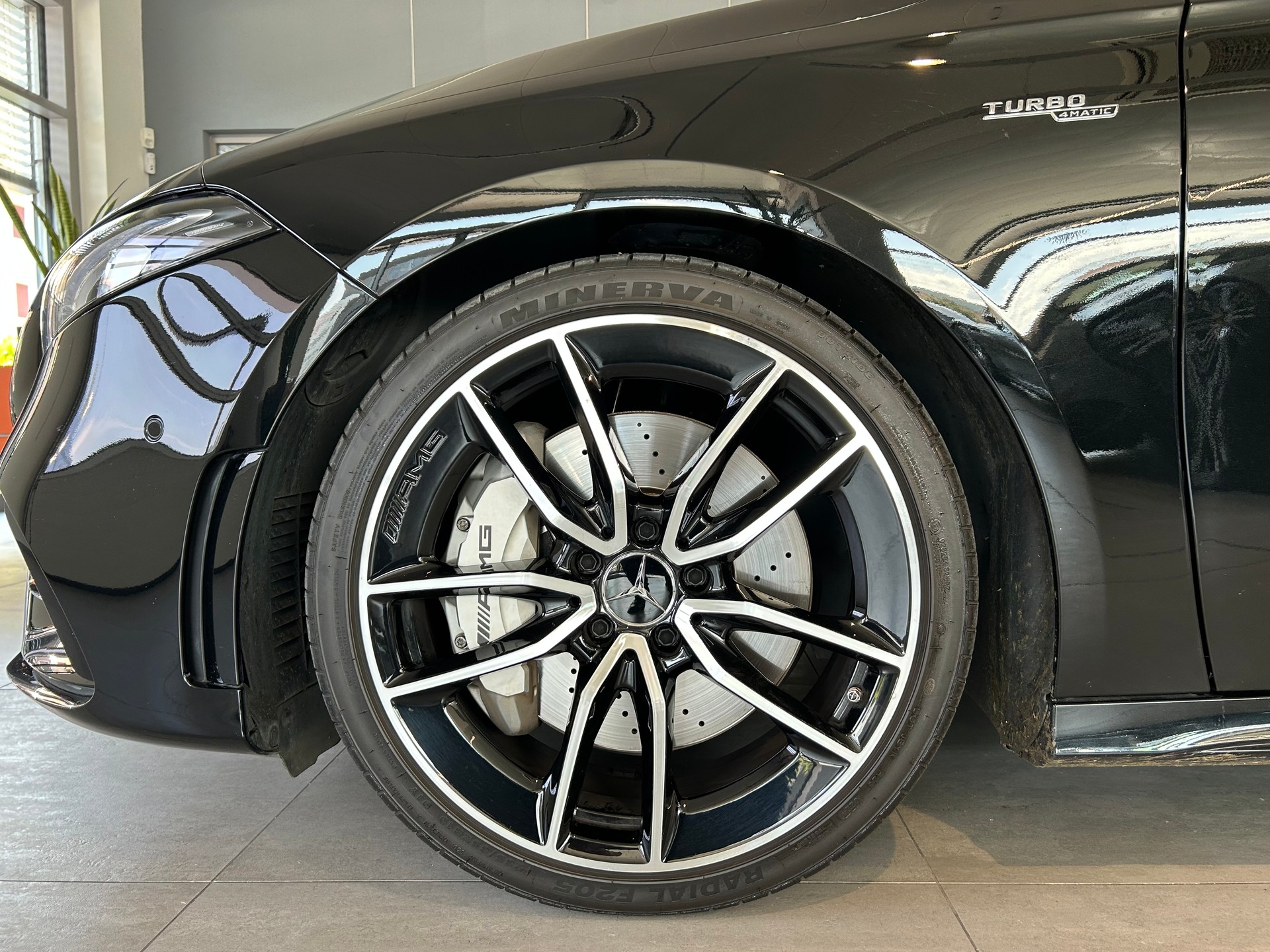 MERCEDES-BENZ A 35 AMG 4Matic Speedshift-image-8