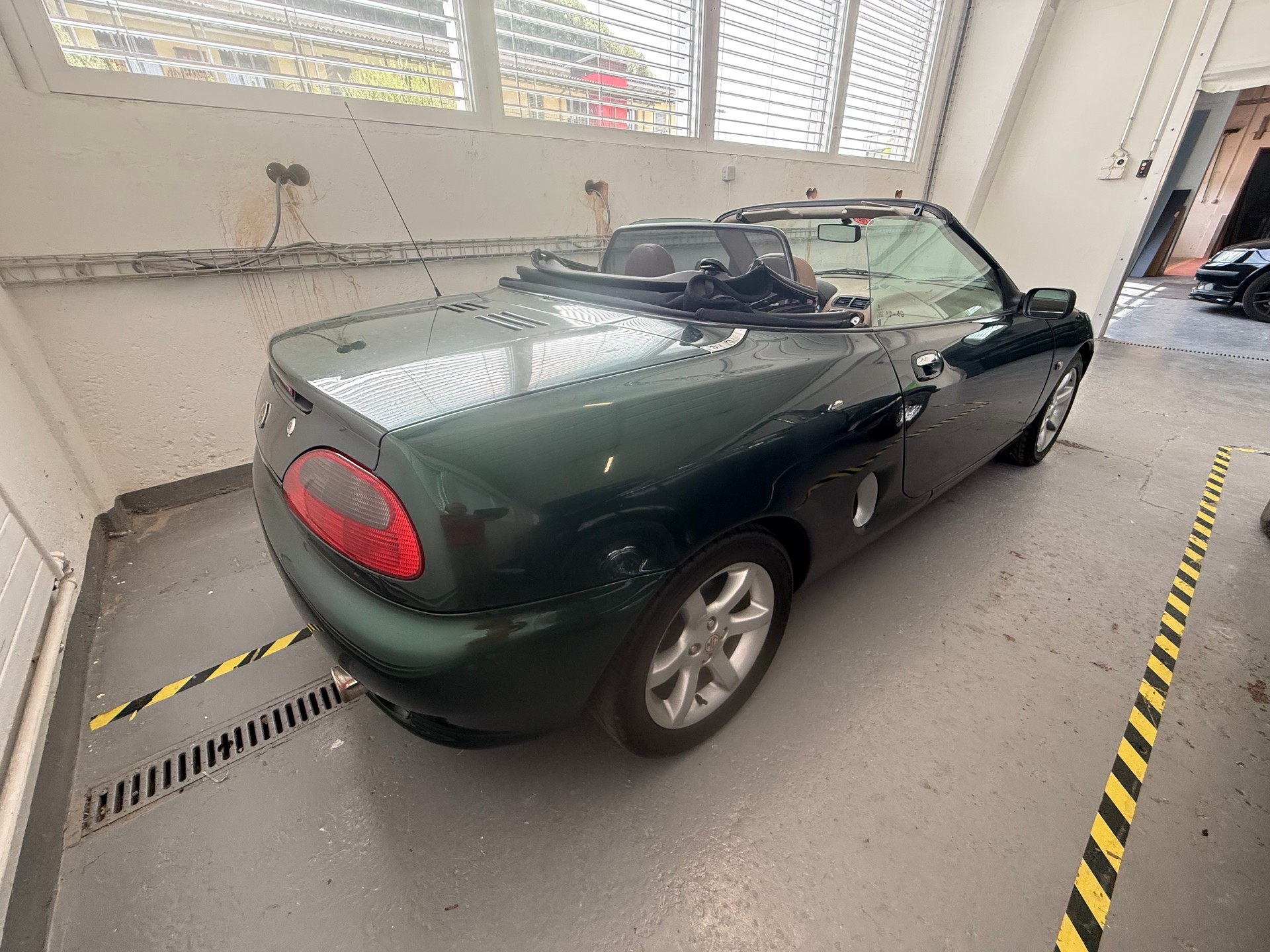 MG MGF 1.8i Steptronic-image-11