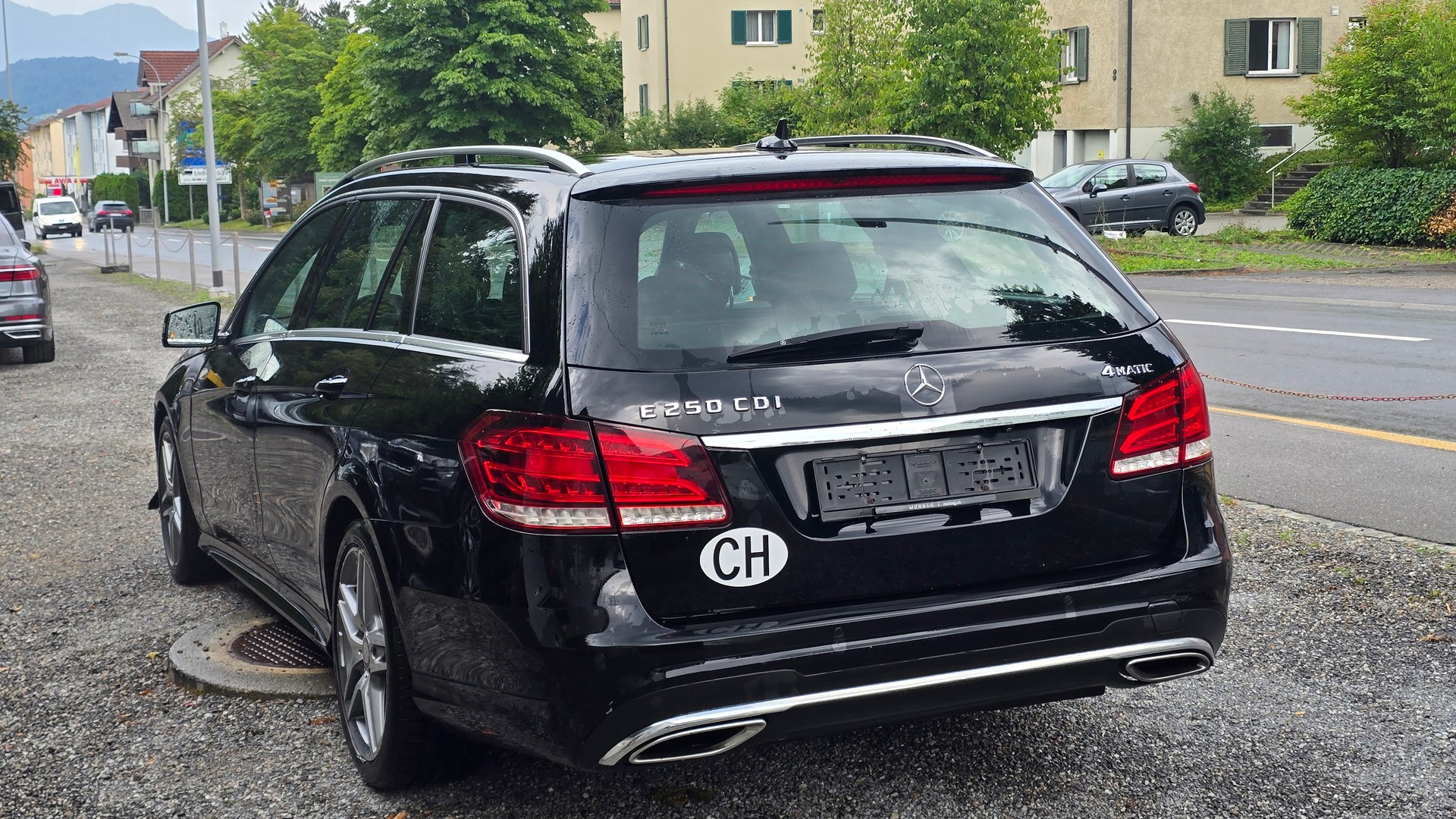 MERCEDES-BENZ E 250 CDI 4Matic 7G-Tronic-image-4