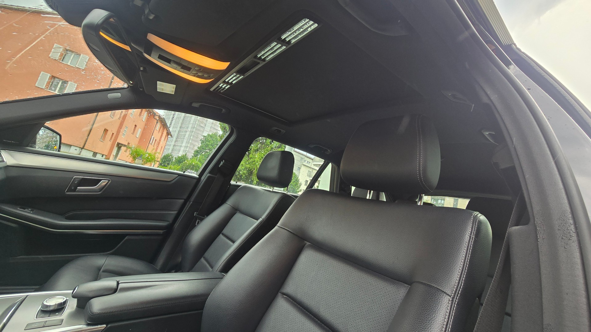 MERCEDES-BENZ E 250 CDI 4Matic 7G-Tronic-image-12