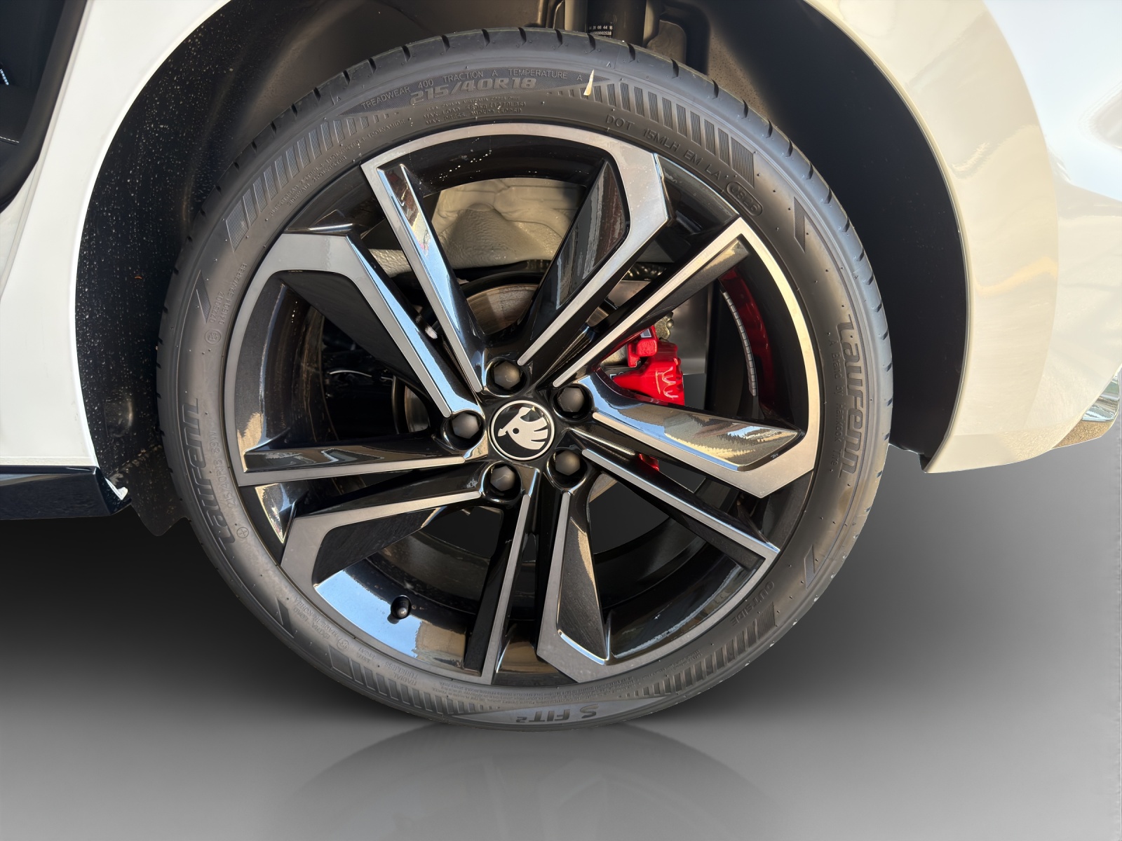 SKODA Fabia 1.5 TSI Motorsport DSG-image-13