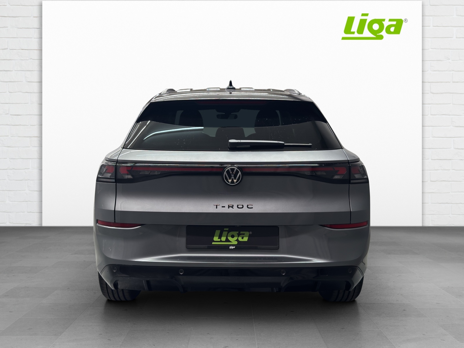 VW T-Roc 1.5 eTSI R-Line DSG-image-4