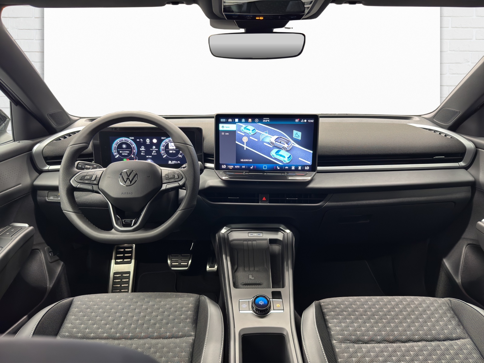 VW T-Roc 1.5 eTSI R-Line DSG-image-7