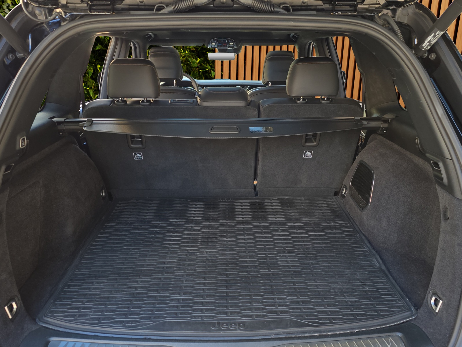JEEP Grand Cherokee 2.0 Plug-in-Hybrid Summit Reserve 4xe-image-17