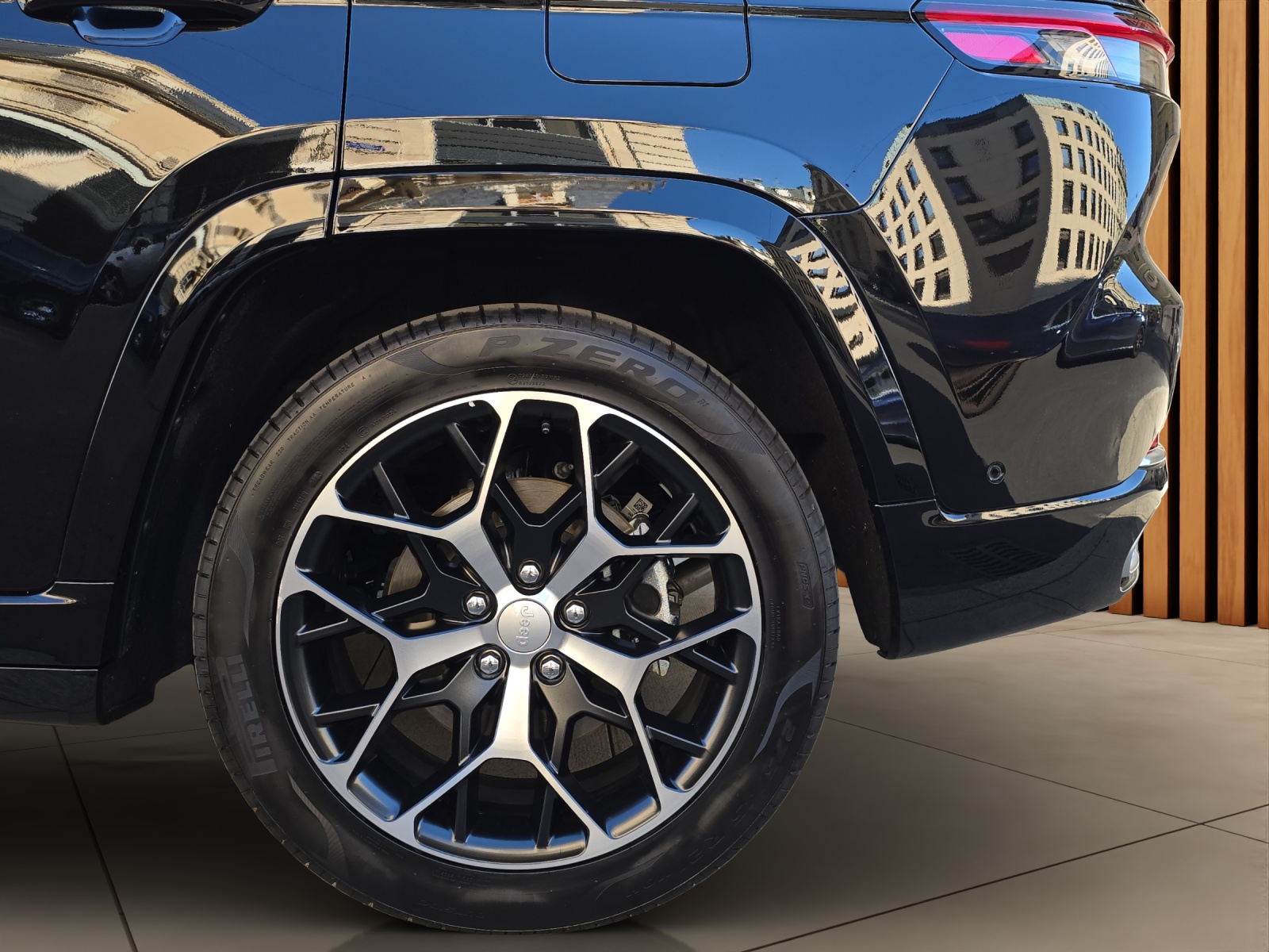 JEEP Grand Cherokee 2.0 Plug-in-Hybrid Summit Reserve 4xe-image-21