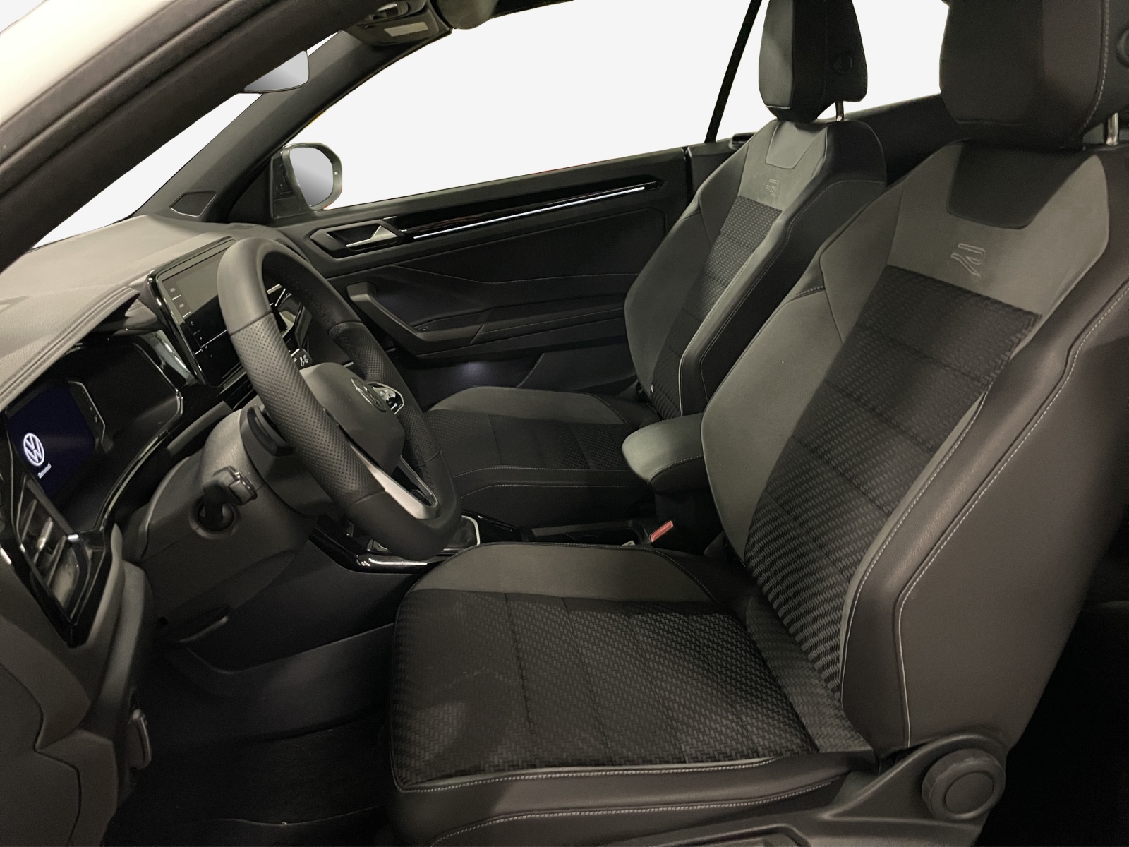 VW T-Roc Cabriolet 1.5 TSI EVO R-Line DSG-image-7
