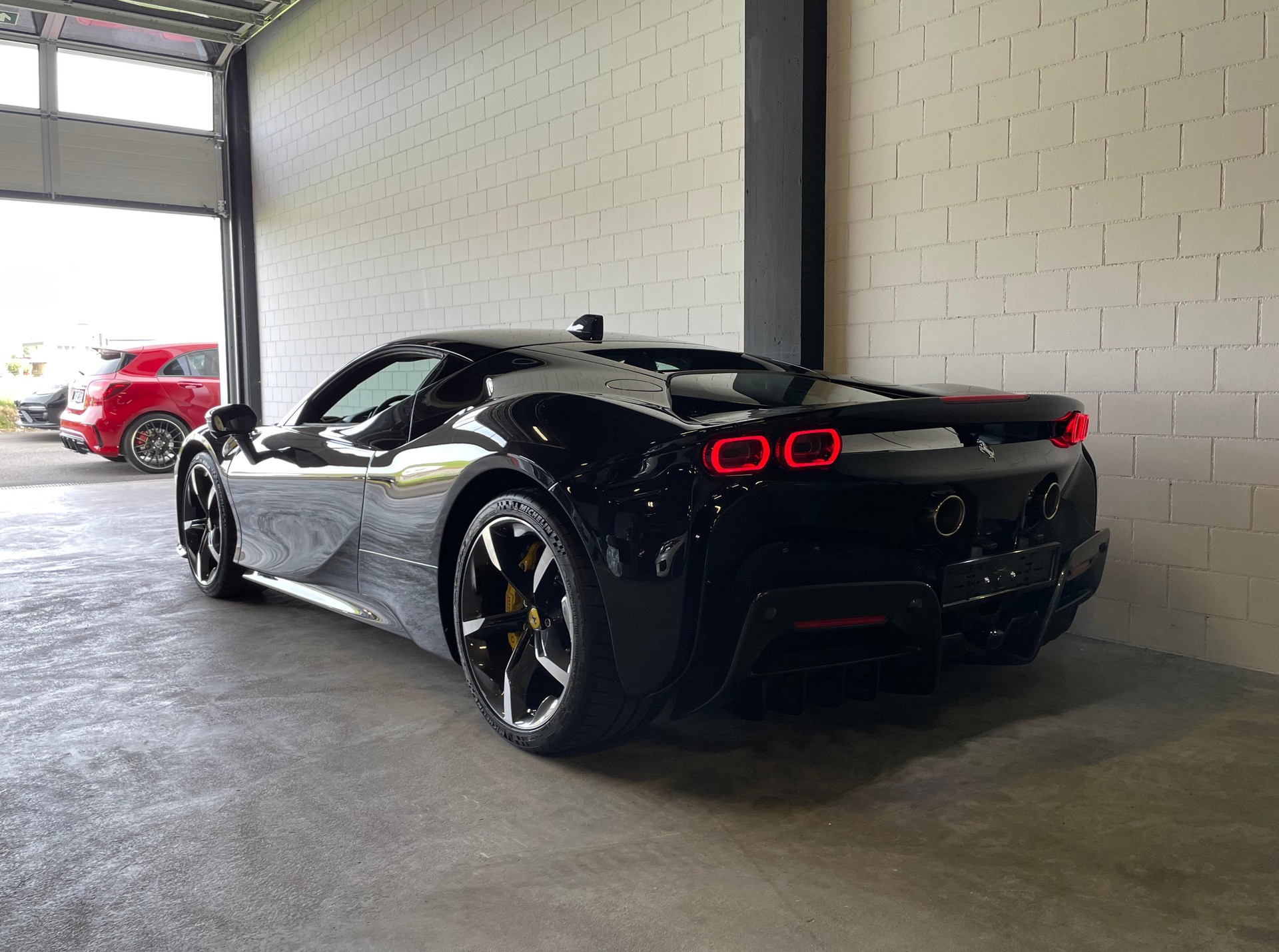 FERRARI SF90 Stradale Full Carbon-image-3