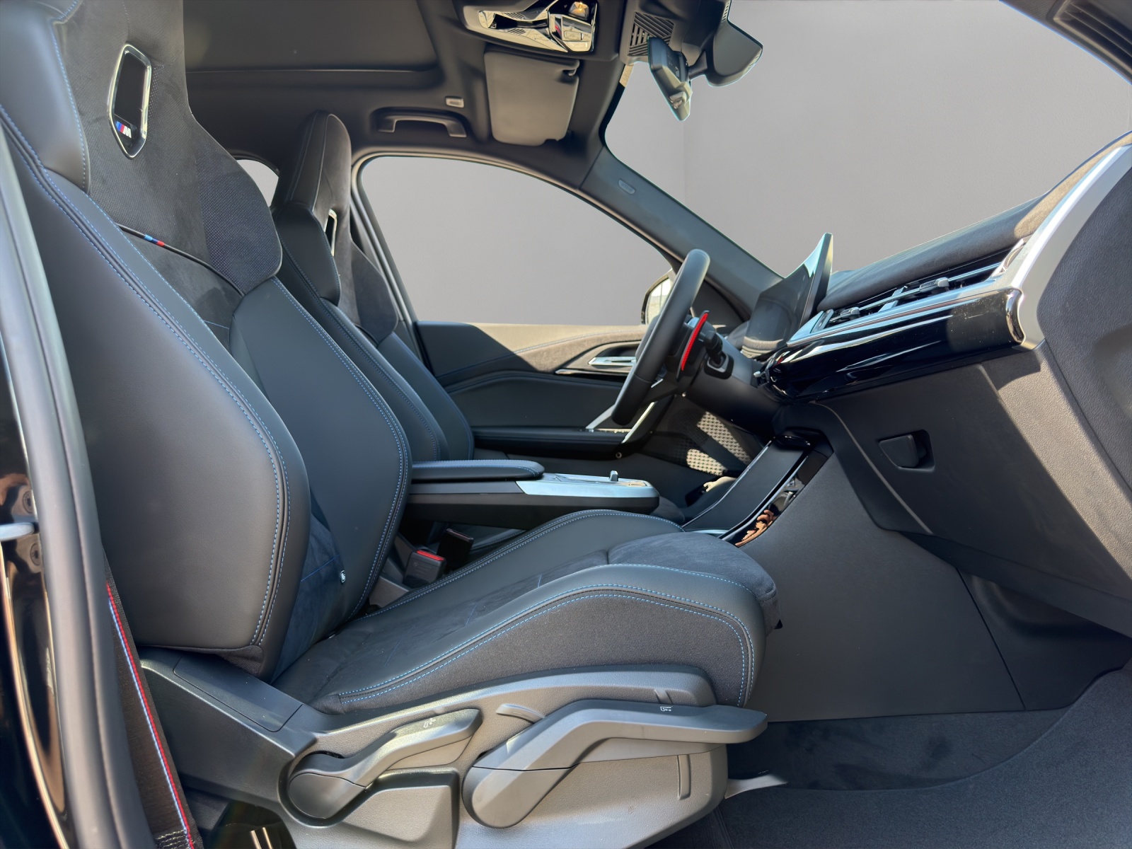 BMW X1 xDrive M35i-image-7