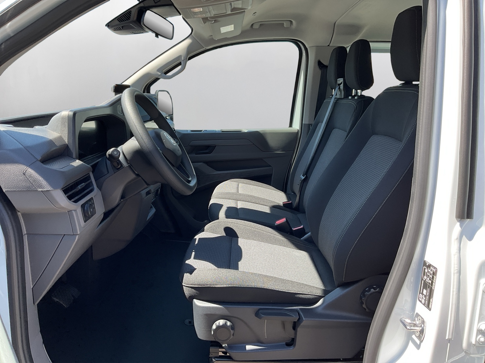 VW Transporter 2.0 TDI Automat-image-9