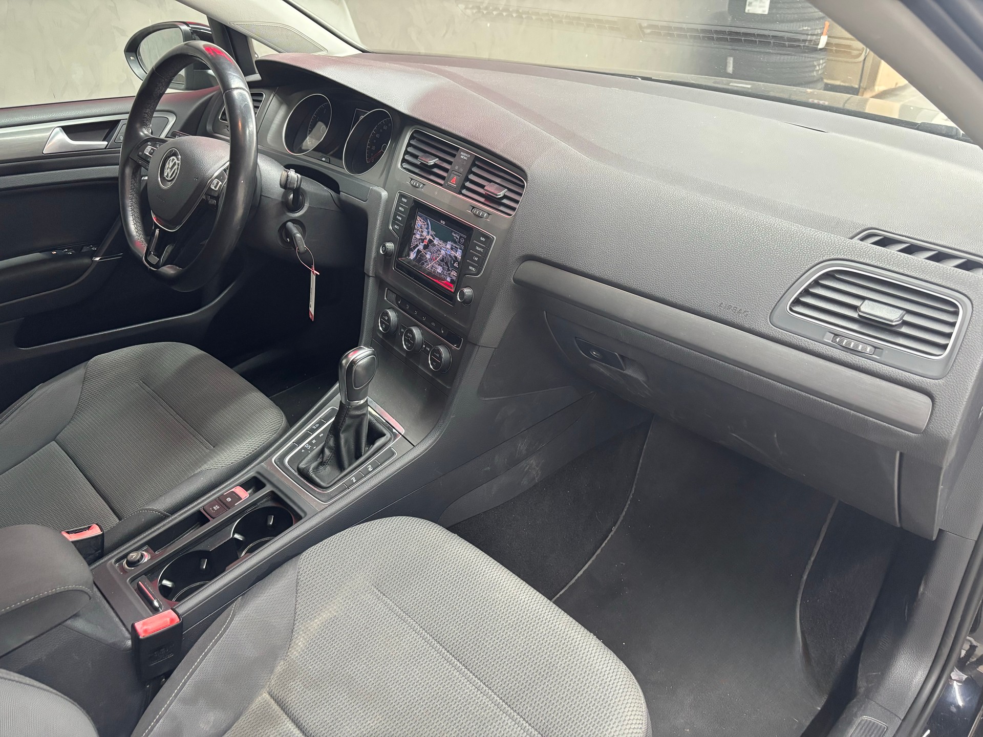 VW Golf 1.2 TSI Comfortline DSG-image-6