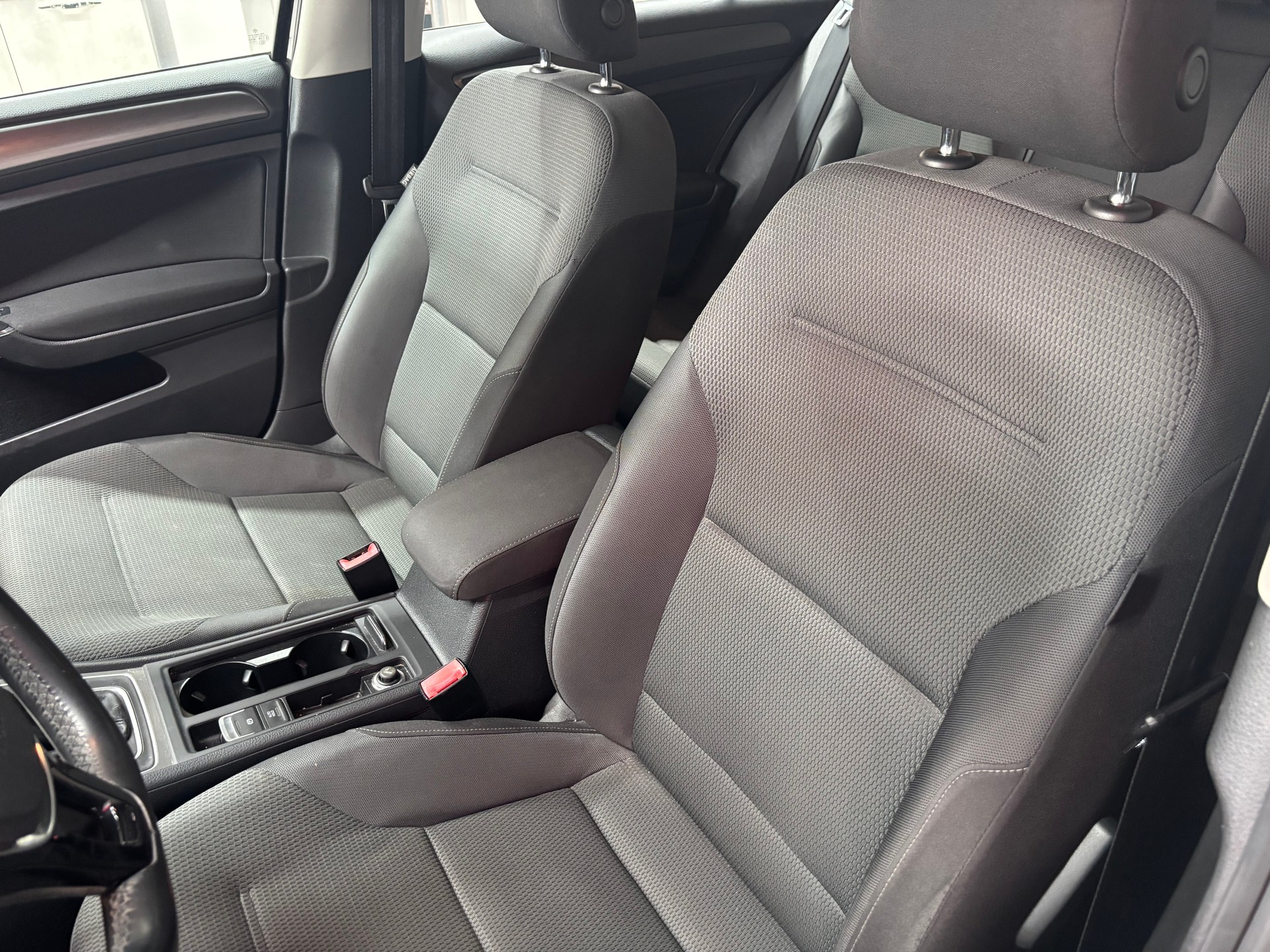 VW Golf 1.2 TSI Comfortline DSG-image-7