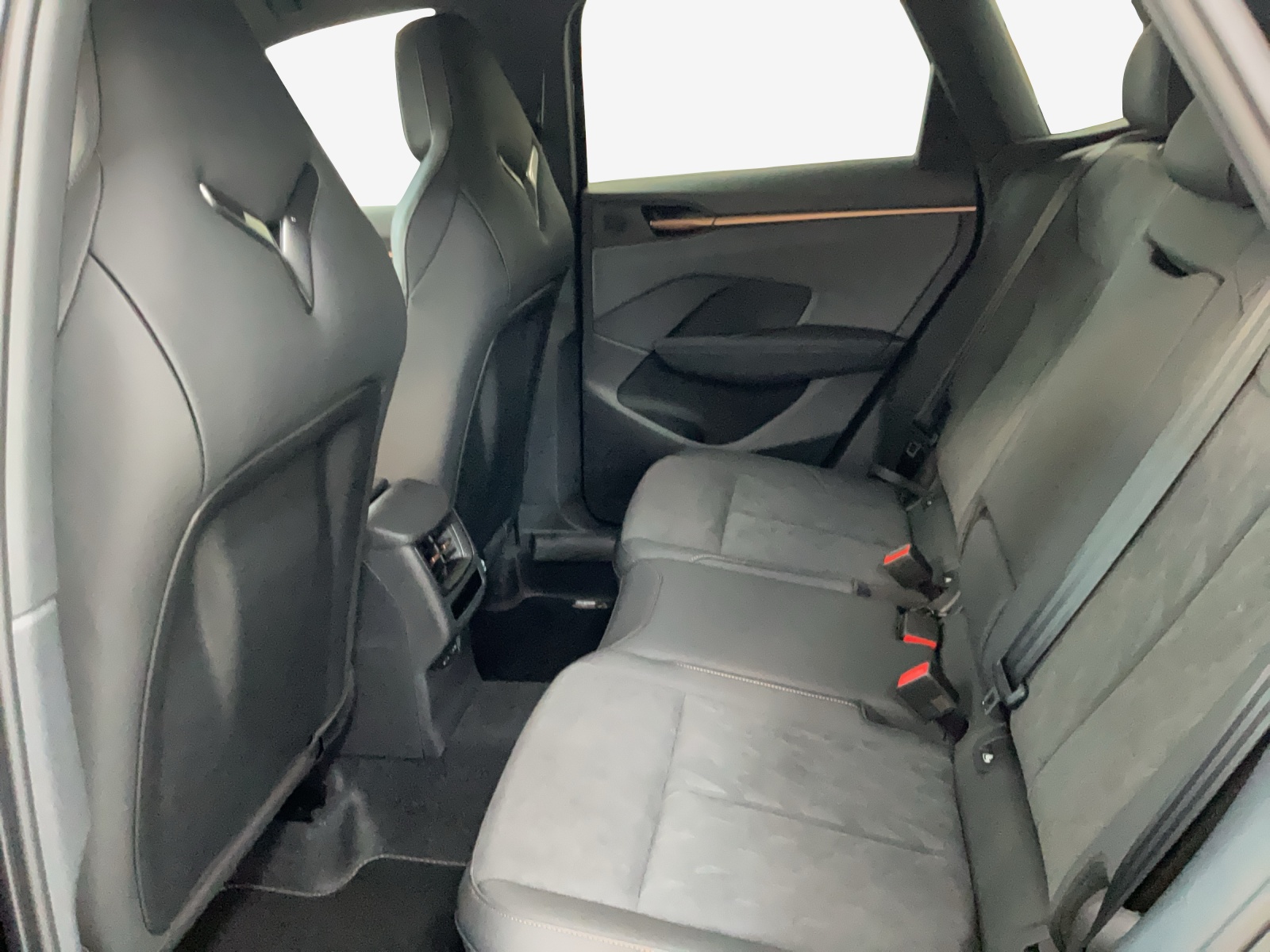 CUPRA Terramar 1.5 eHybrid DSG VZ-image-11