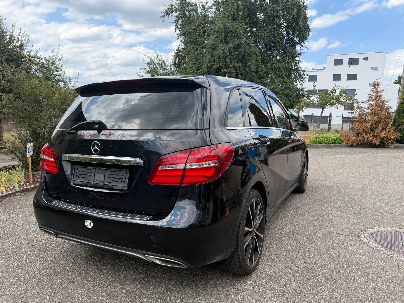 MERCEDES-BENZ B 200 CDI Style-image-6