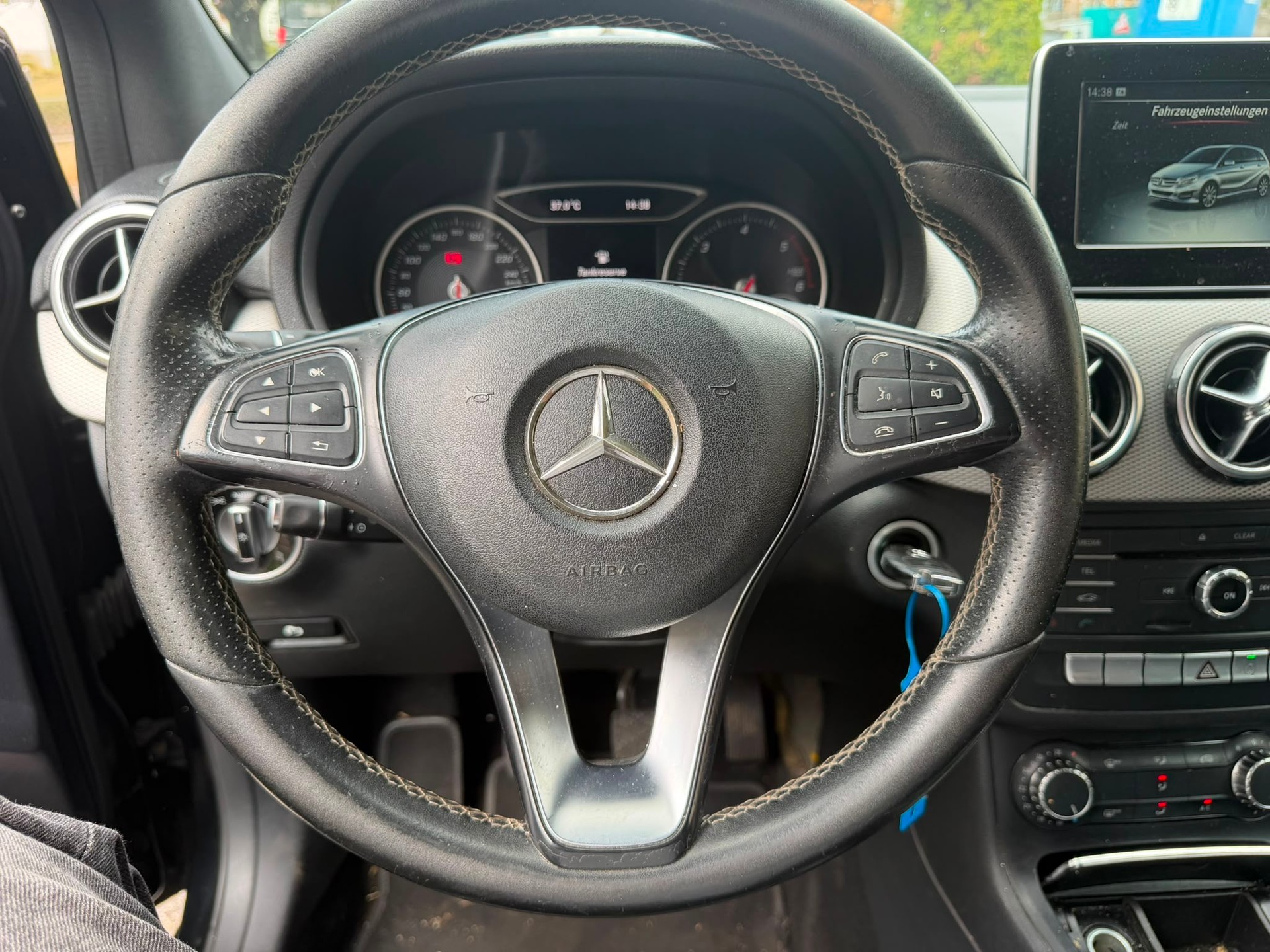MERCEDES-BENZ B 200 CDI Style-image-8