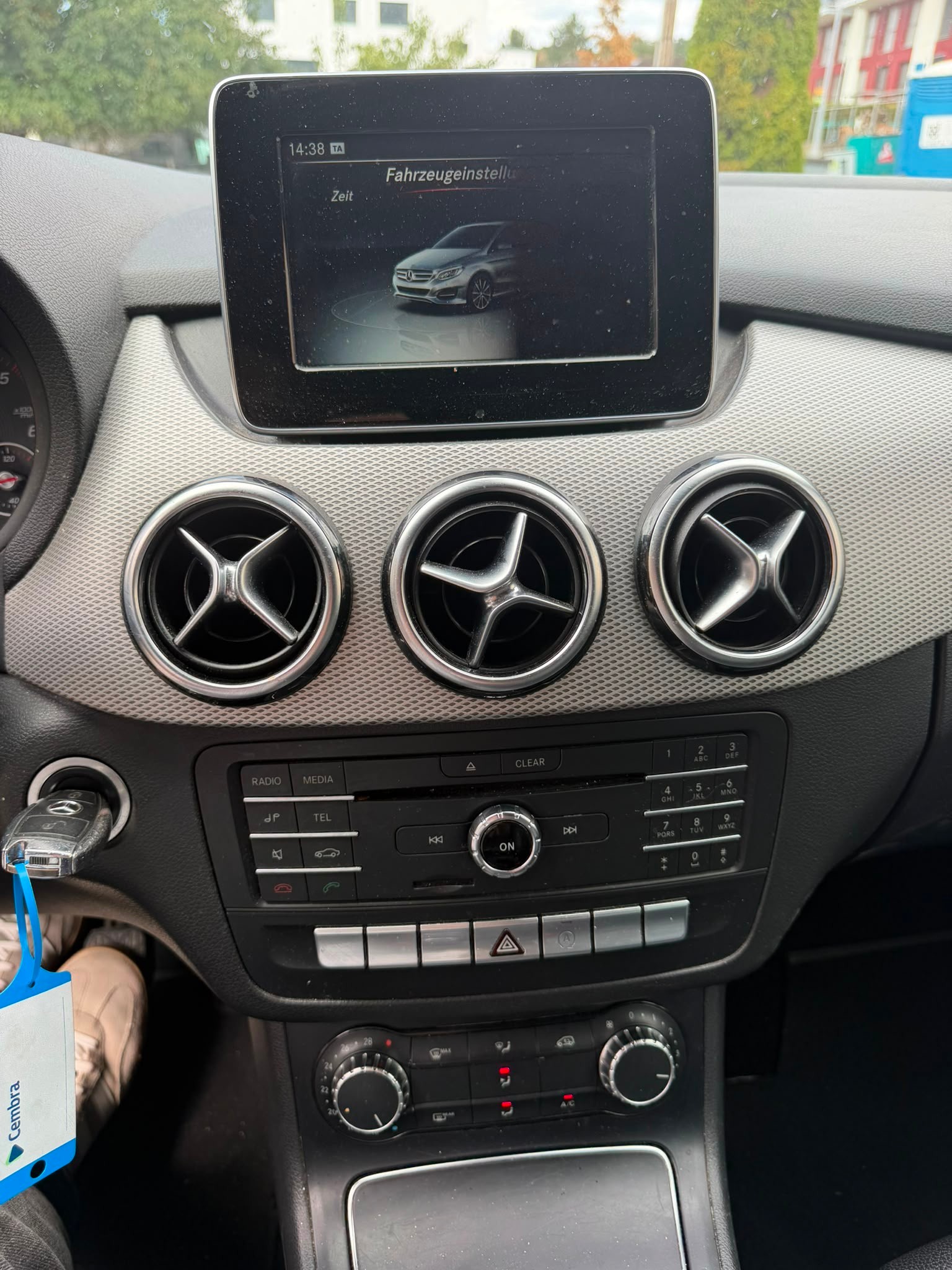 MERCEDES-BENZ B 200 CDI Style-image-12