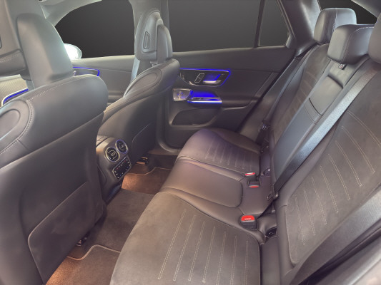 MERCEDES-BENZ GLC 300 d 4M AMG Line-image-6