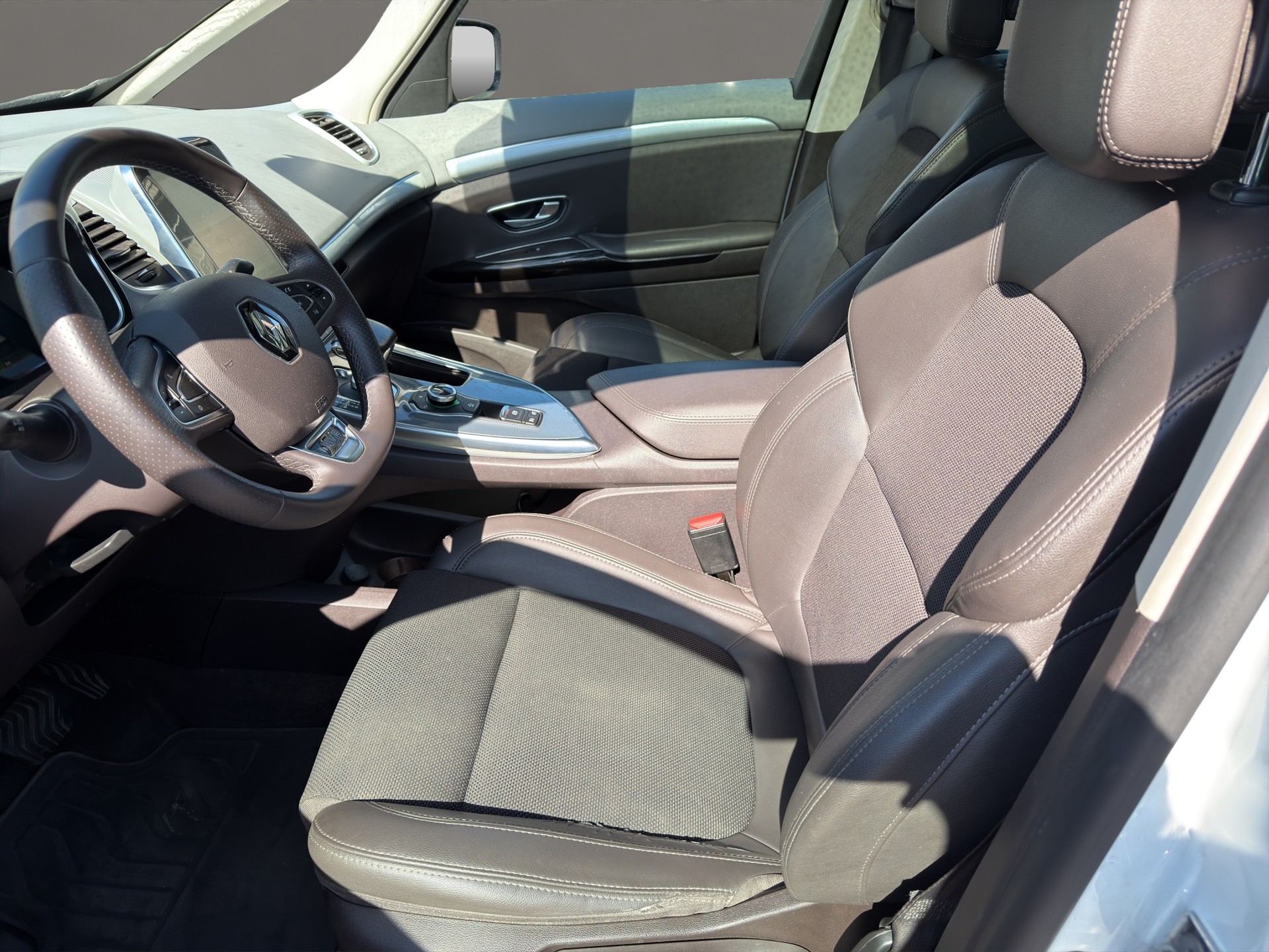 RENAULT Espace 1.6 TCe Initiale EDC-image-8