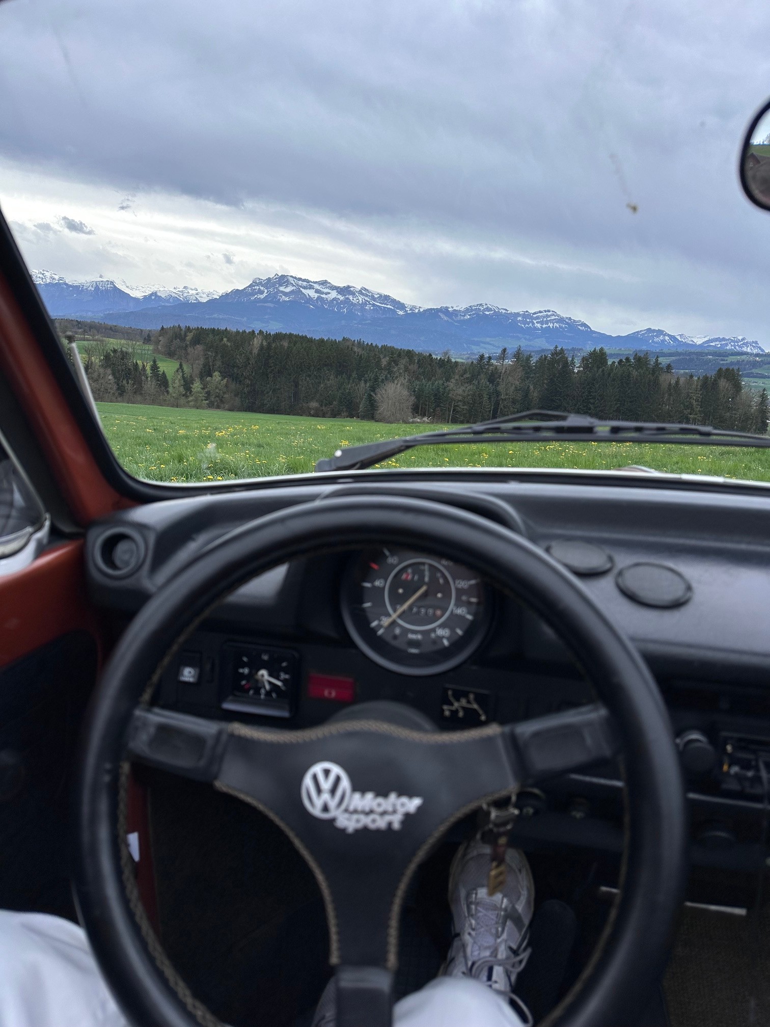 VW 1303 LS Karmann Cabrio-image-2