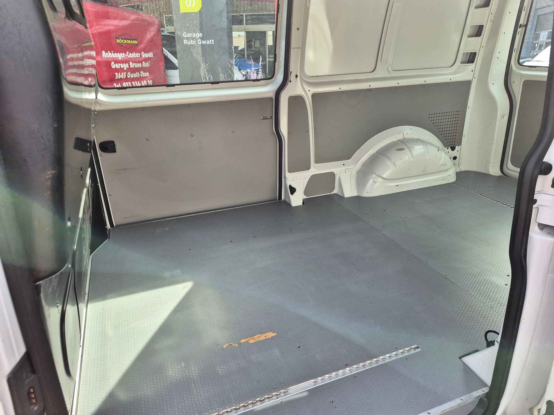 VW T6 2.0 TDI 4Motion-image-8