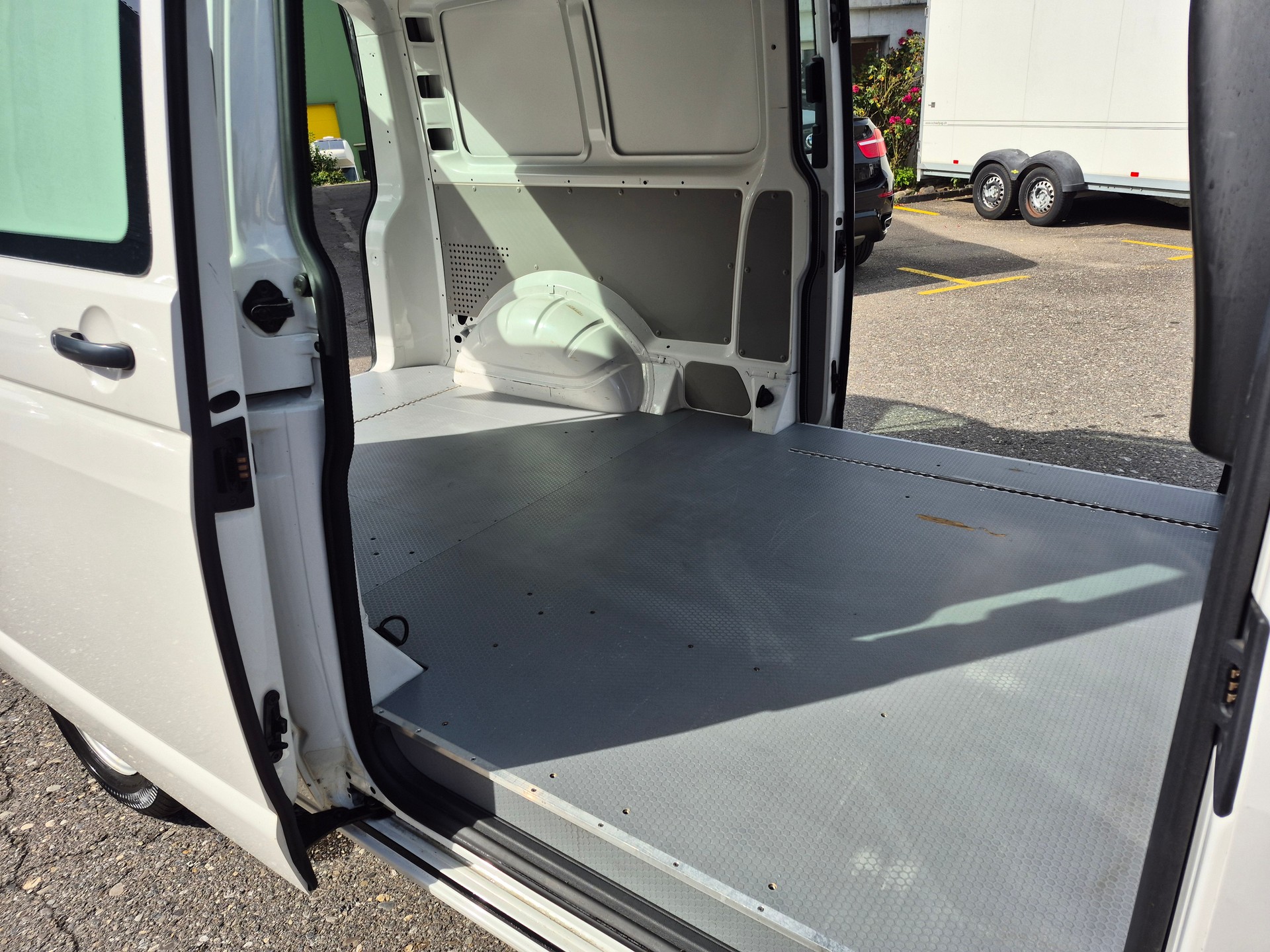 VW T6 2.0 TDI 4Motion-image-9
