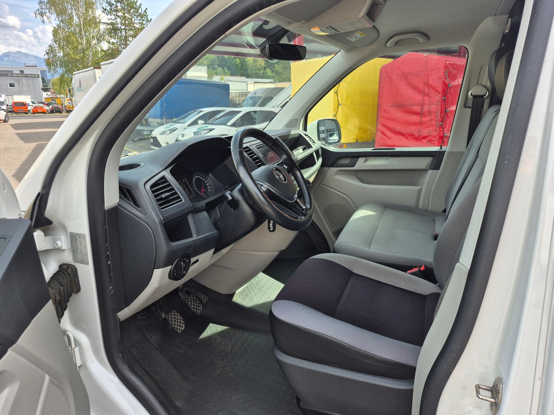 VW T6 2.0 TDI 4Motion-image-13