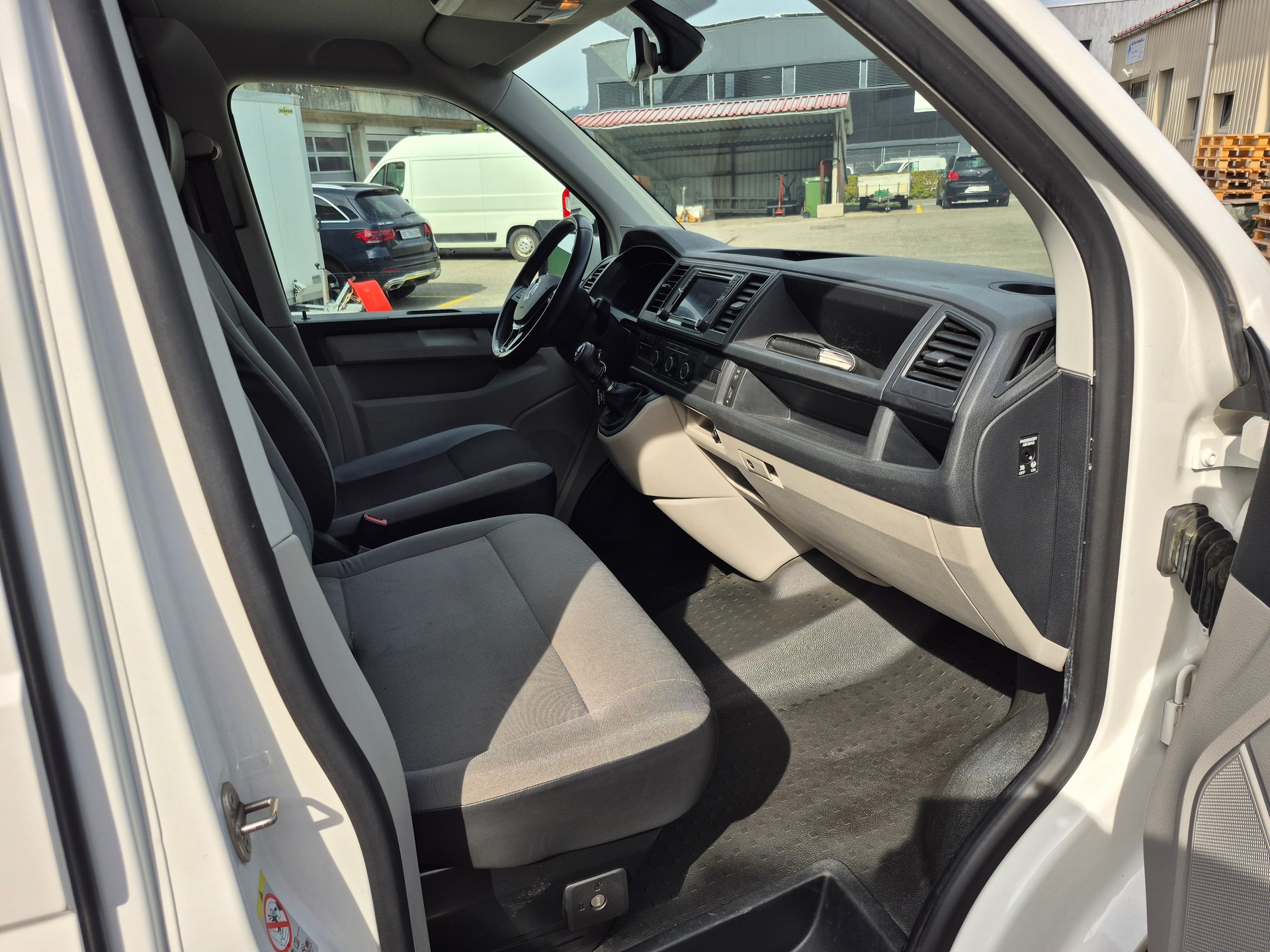 VW T6 2.0 TDI 4Motion-image-14