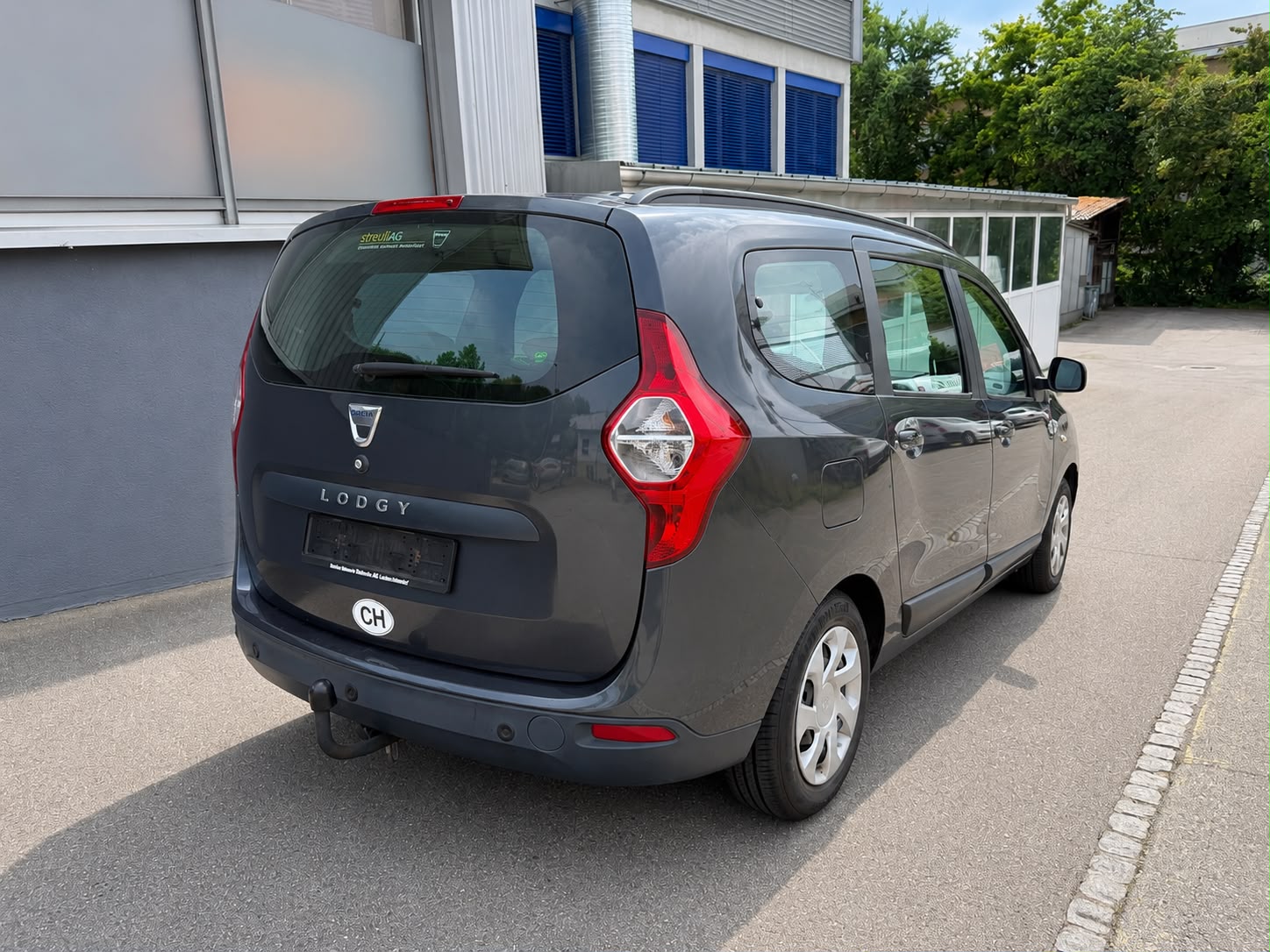 DACIA Lodgy 1.5 dCi Lauréate 7PL-image-2