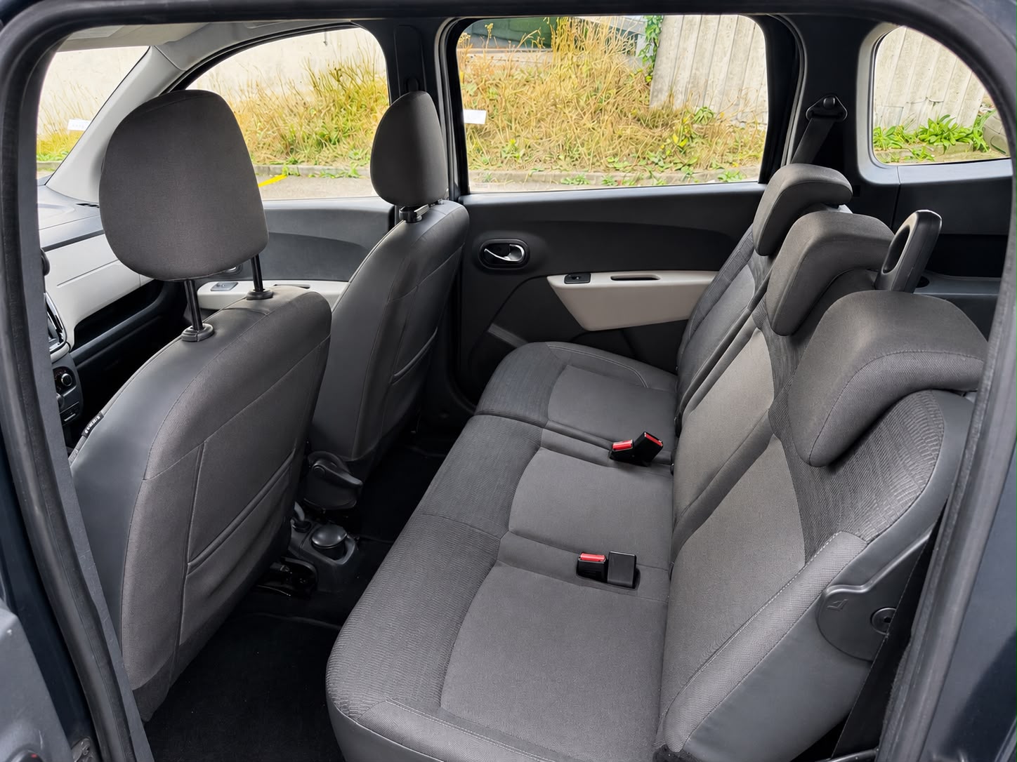 DACIA Lodgy 1.5 dCi Lauréate 7PL-image-13