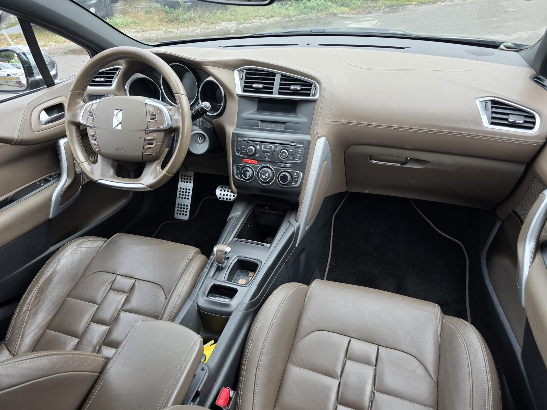 DS AUTOMOBILES DS4 1.6 e-HDi SO Chic EGS6-image-15