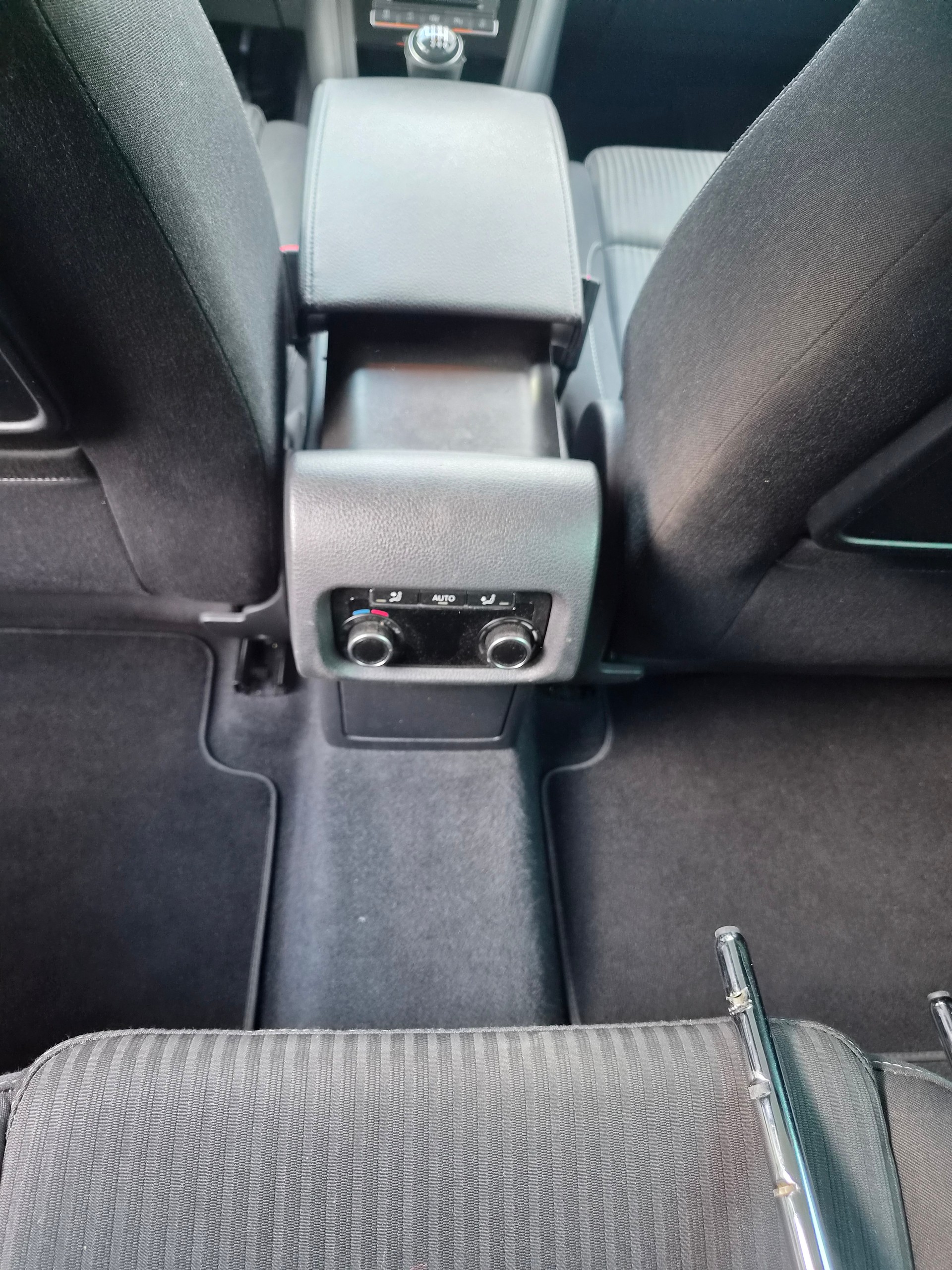 SEAT Alhambra 2.0 TDI Style-image-11