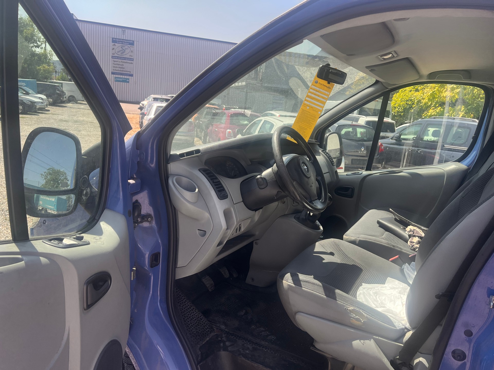 OPEL Vivaro 2.5CDTI 2.9t L1H1DK-image-10