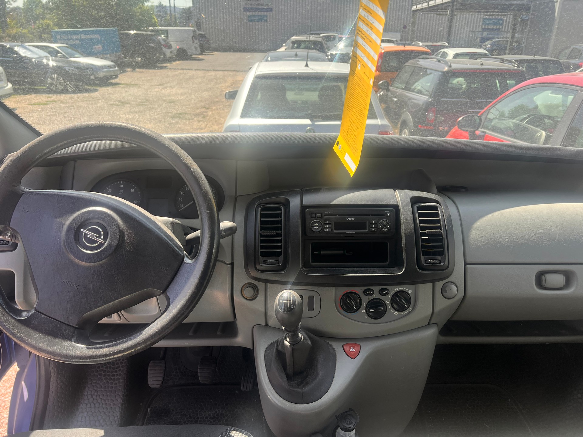 OPEL Vivaro 2.5CDTI 2.9t L1H1DK-image-12