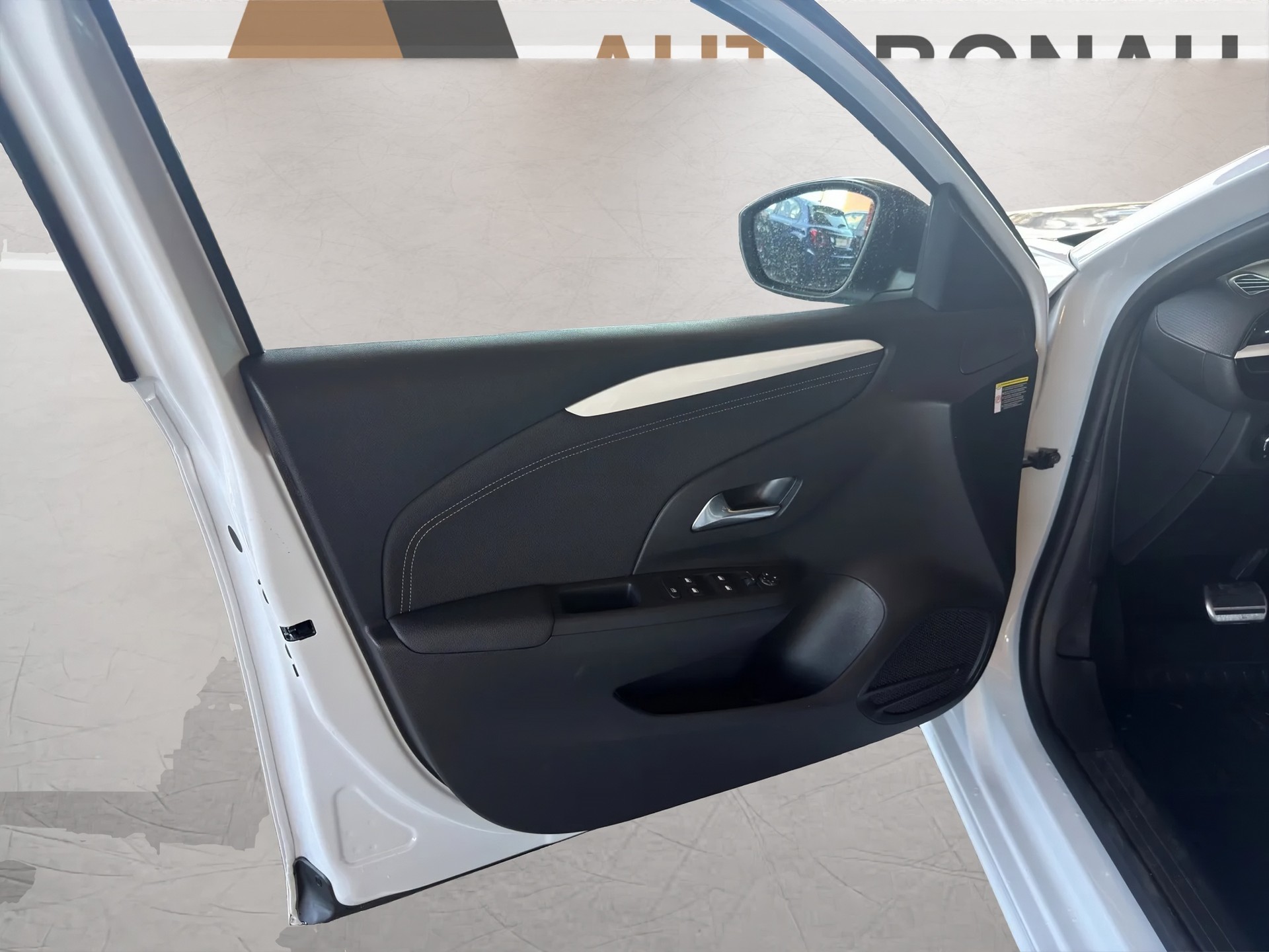 OPEL Corsa 1.2 T GS-image-9