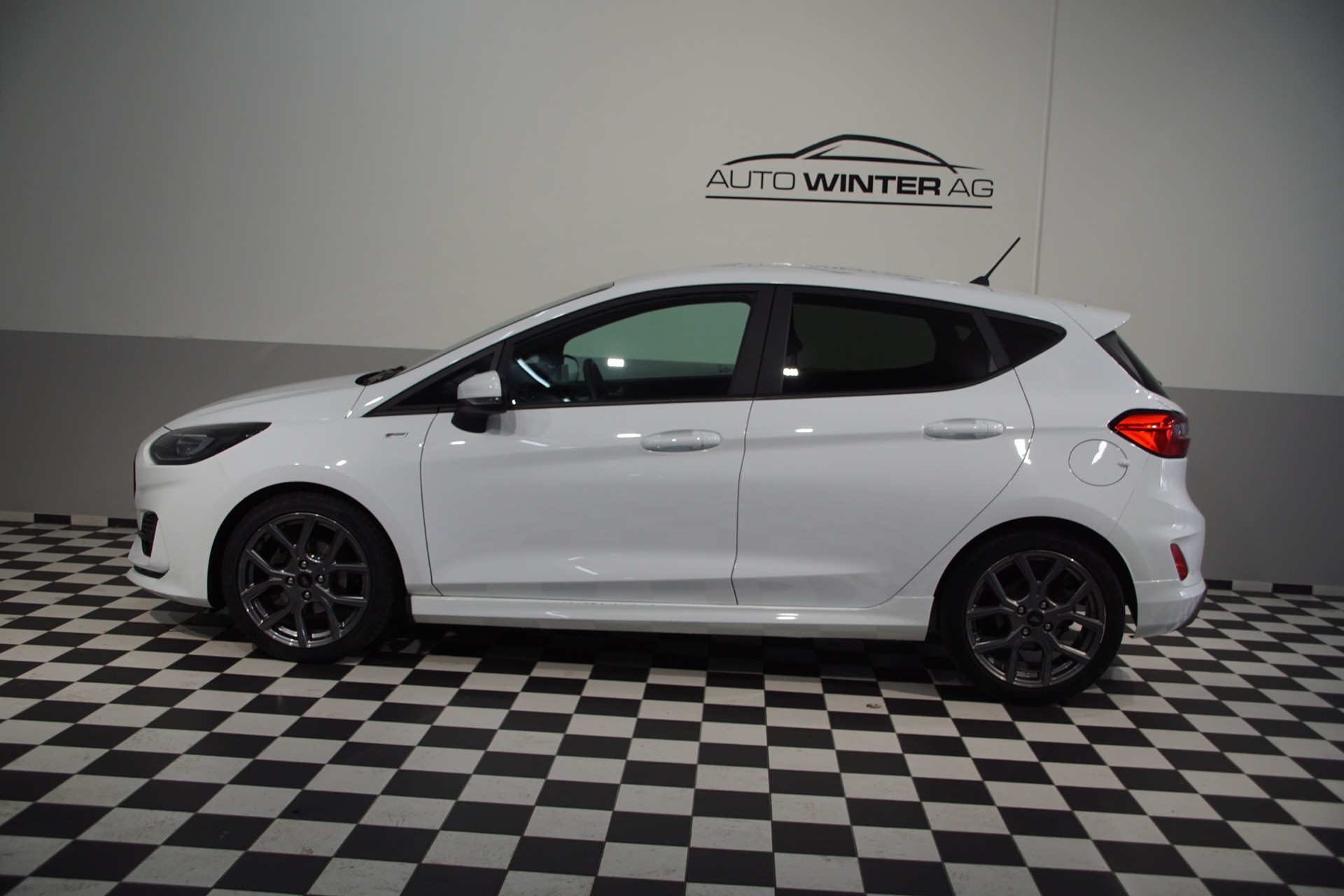 FORD Fiesta 1.0 SCTi MHEV ST Line Automat-image-8