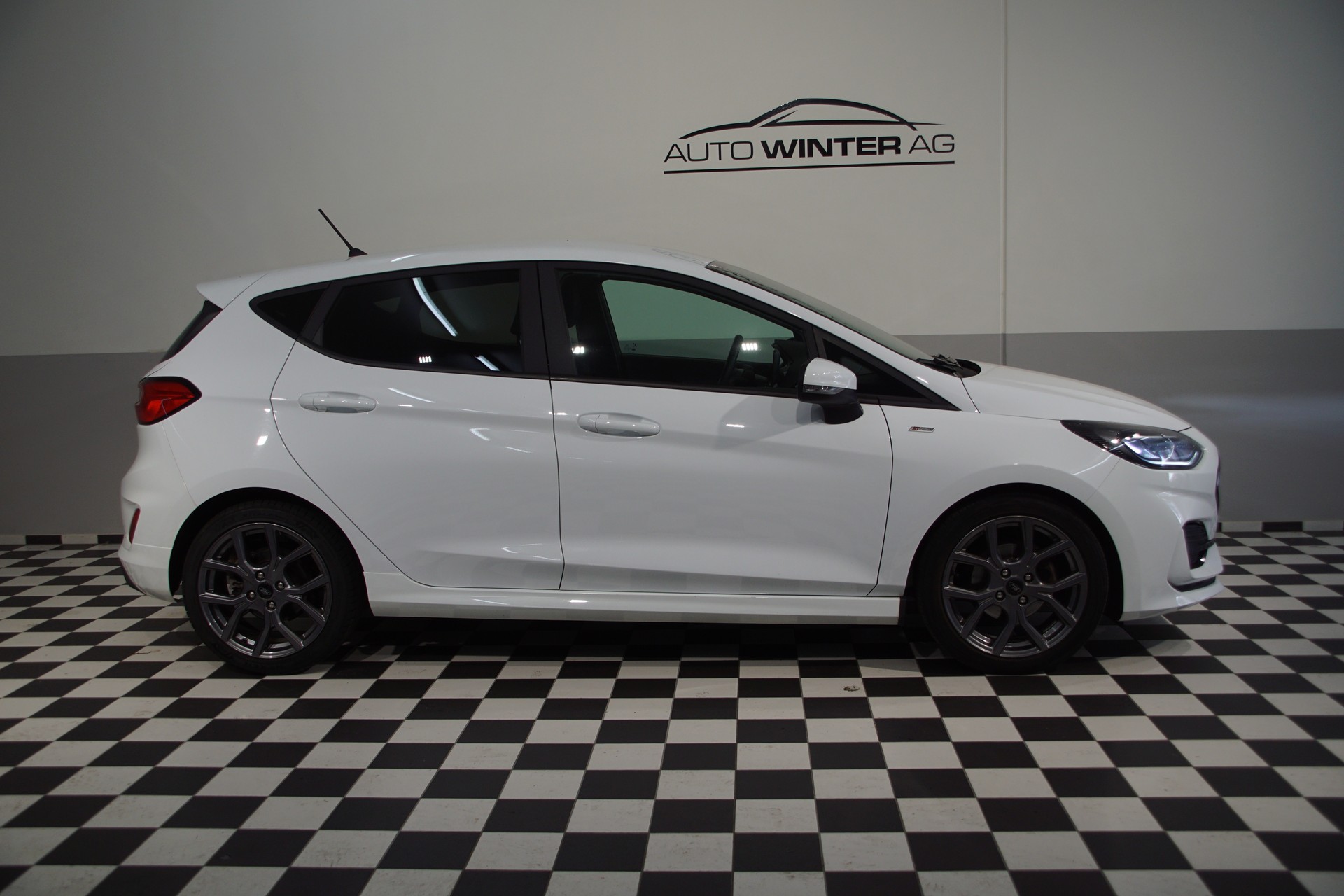 FORD Fiesta 1.0 SCTi MHEV ST Line Automat-image-4