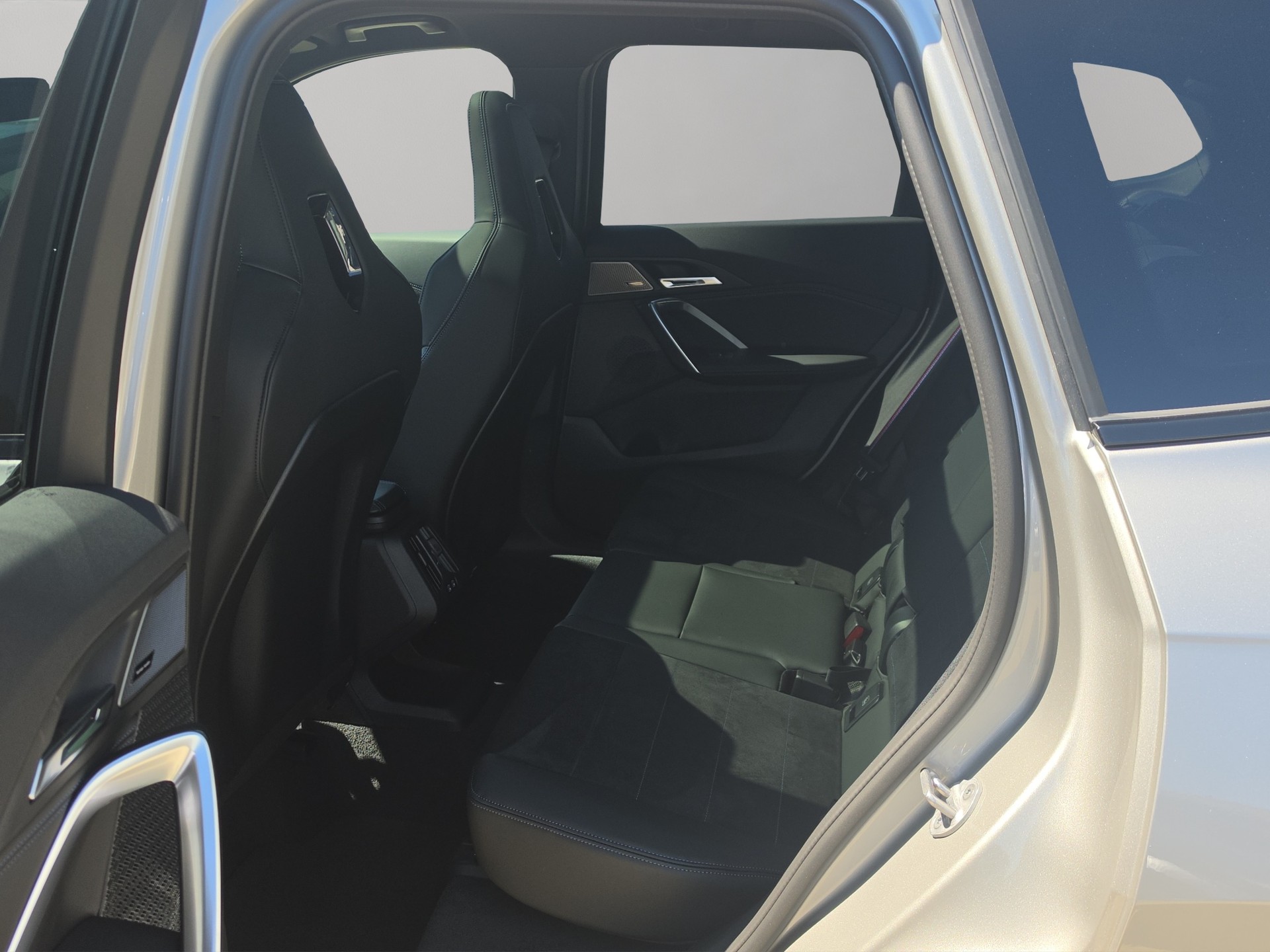 BMW X1 xDrive M35i-image-18