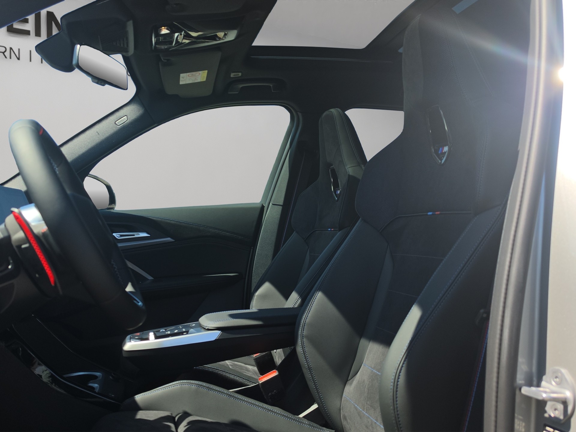 BMW X1 xDrive M35i-image-12