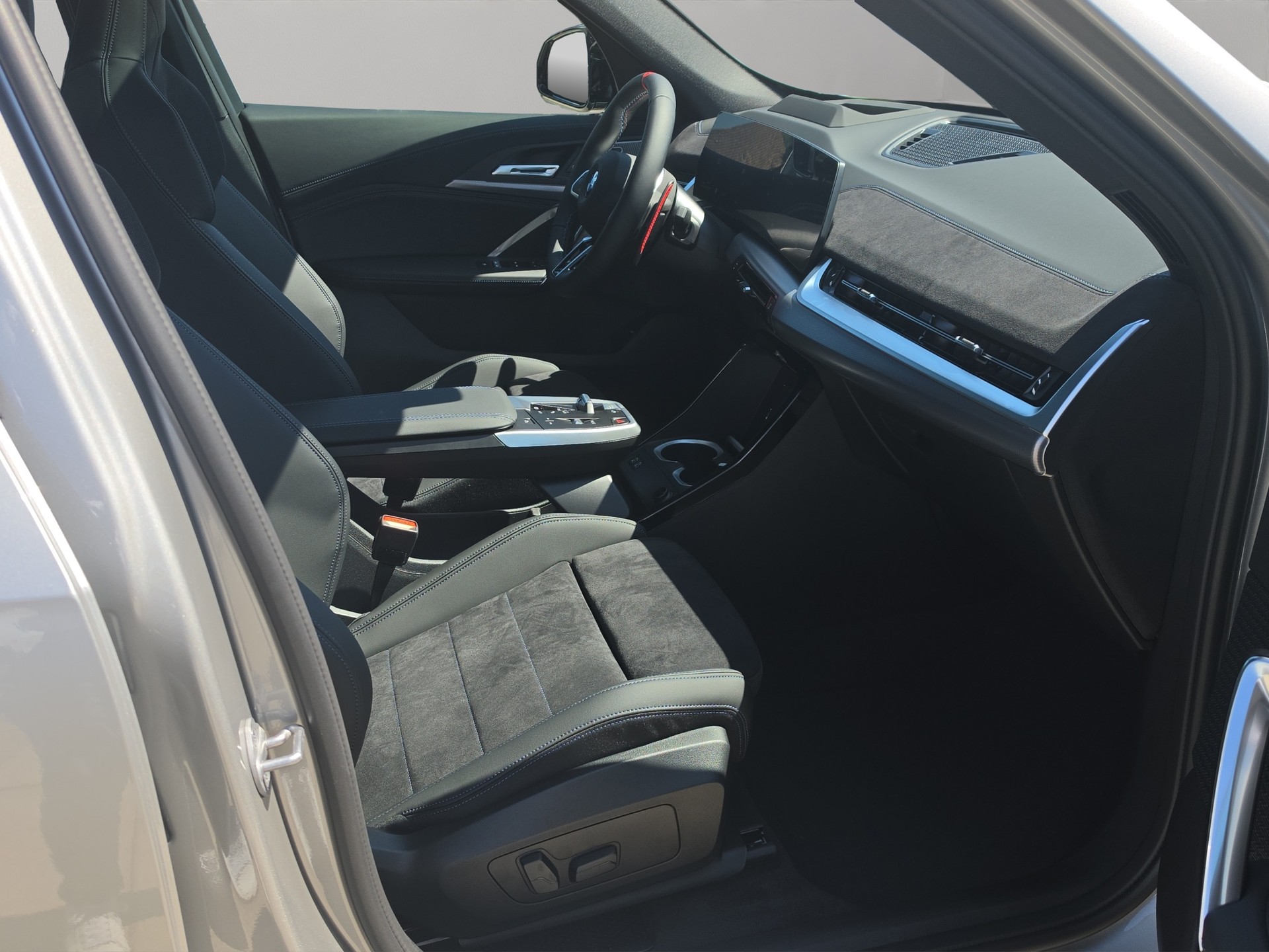 BMW X1 xDrive M35i-image-20