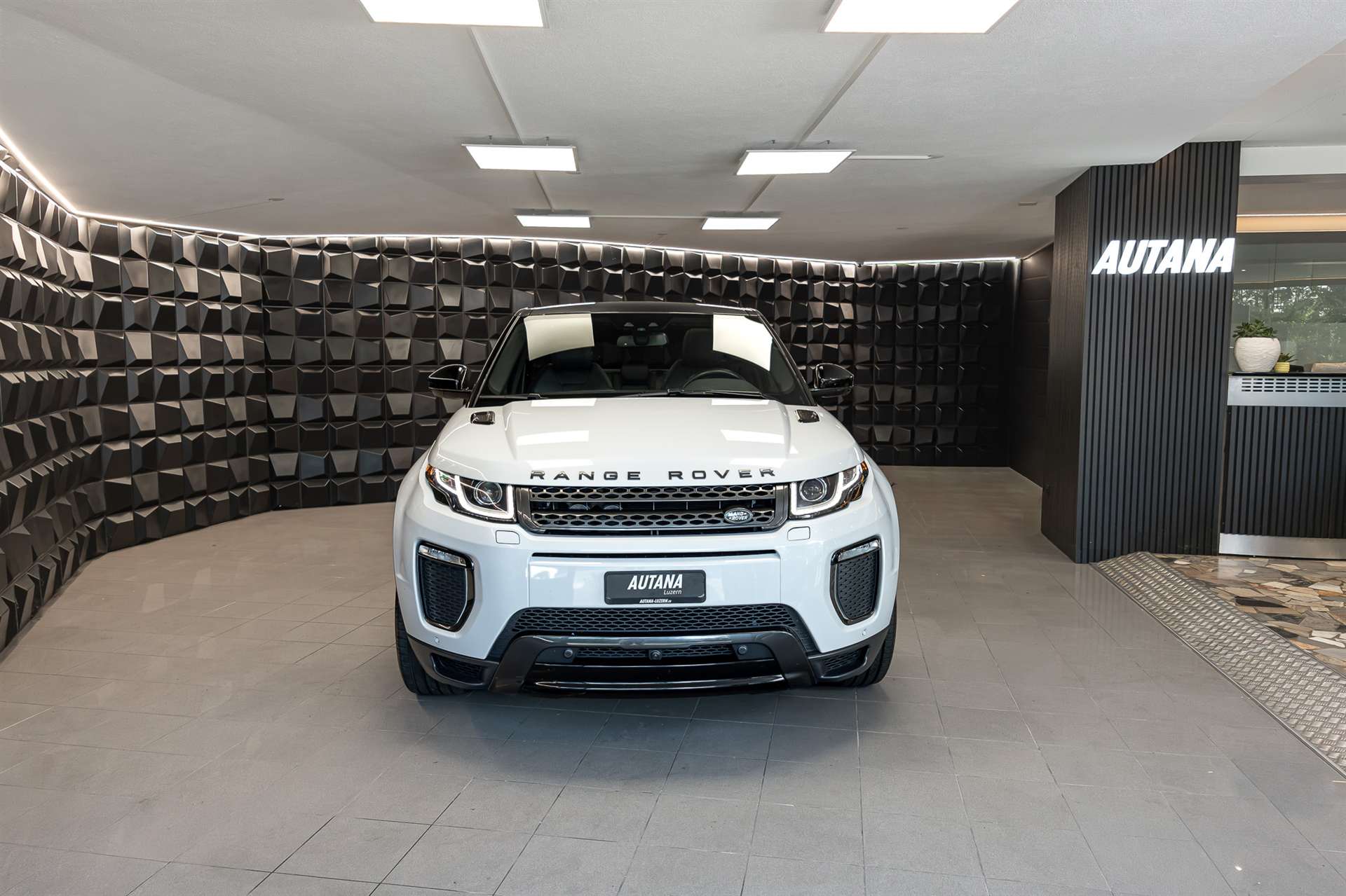LAND ROVER Range Rover Evoque 2.0 TD4 Landmark AT9-image-3