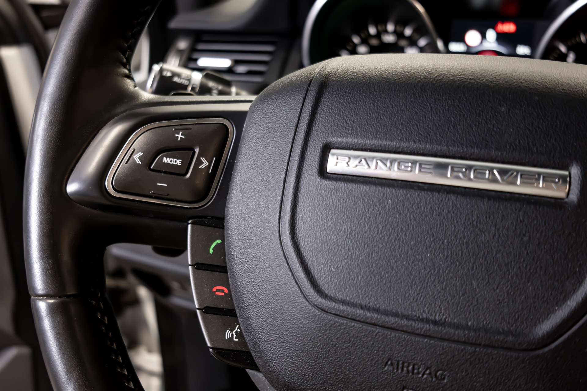 LAND ROVER Range Rover Evoque 2.0 TD4 Landmark AT9-image-8