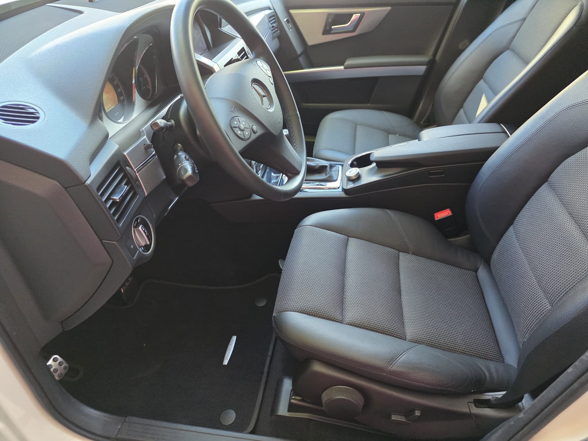 MERCEDES-BENZ GLK 220 CDI BlueEff. Grand Ed. 4Matic 7G-Tronic-image-11