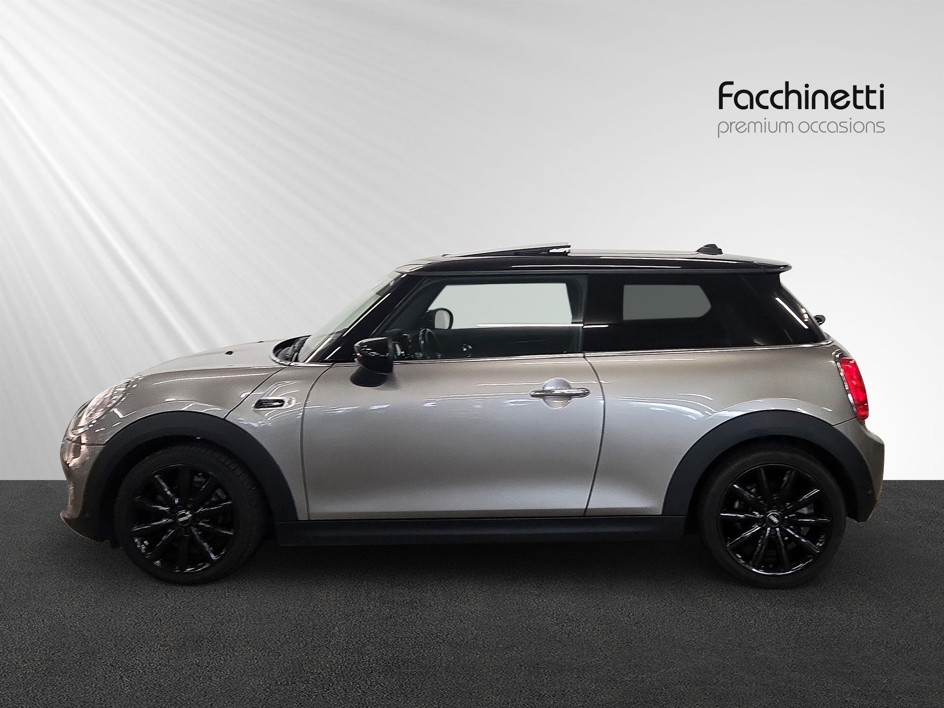 MINI Cooper-showroom-element-1